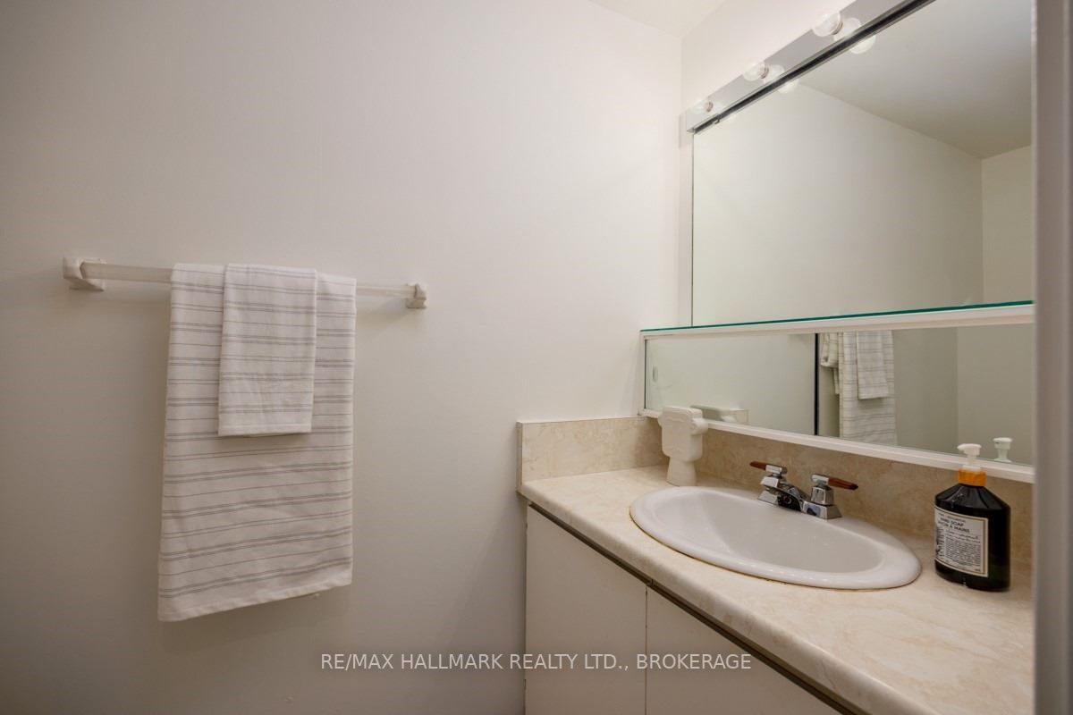 Listing W6050033 - Large Photo # 19