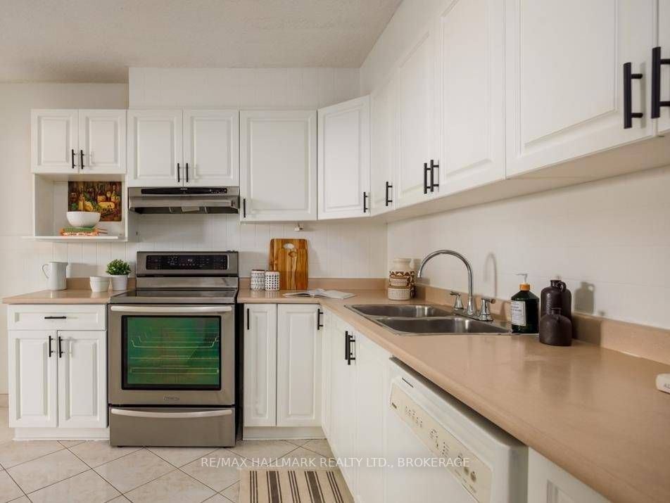 Listing W6050033 - Large Photo # 14