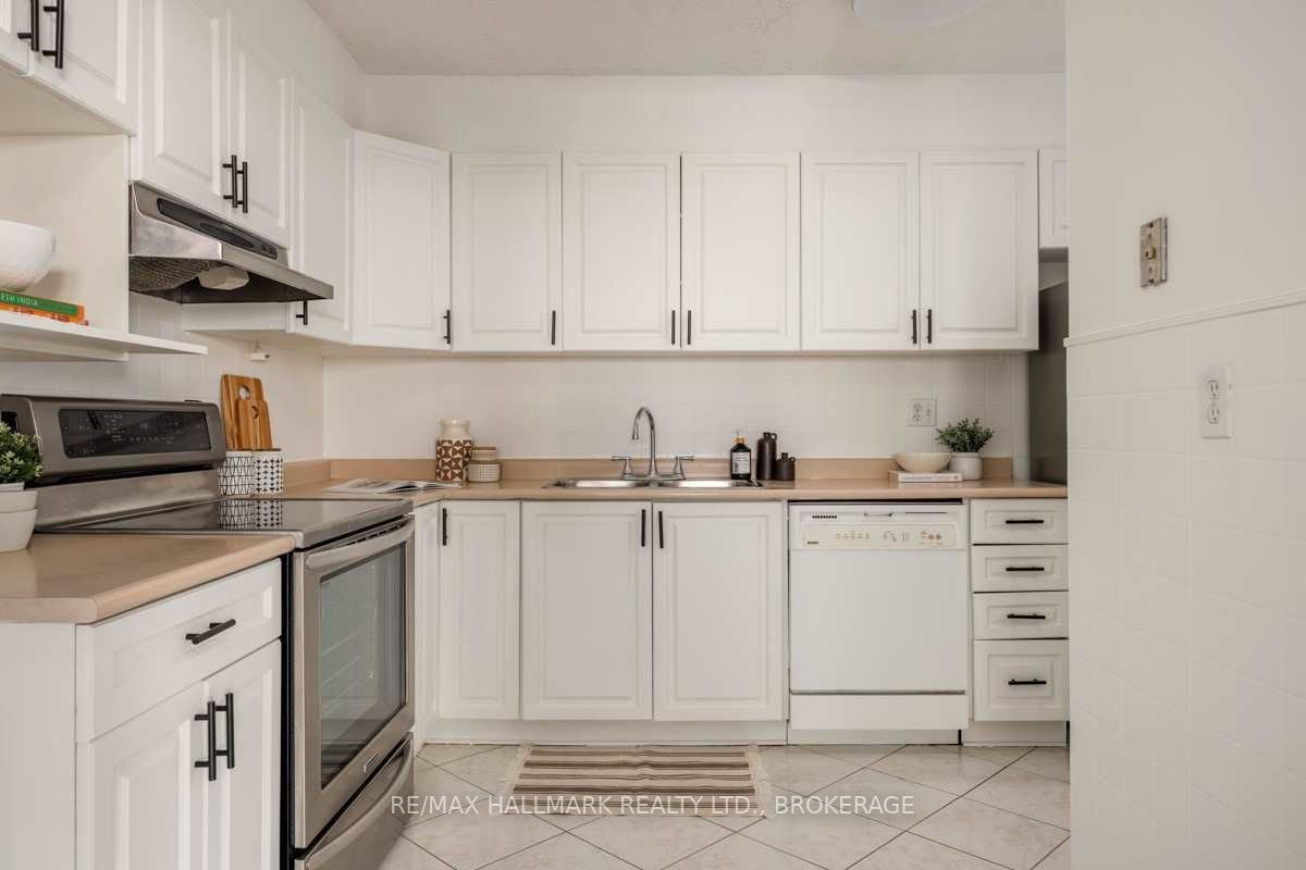 Listing W6050033 - Large Photo # 12