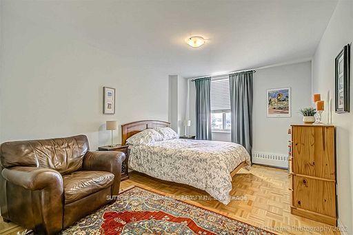 25 Four Winds Dr, #1005