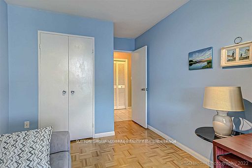 25 Four Winds Dr, #1005