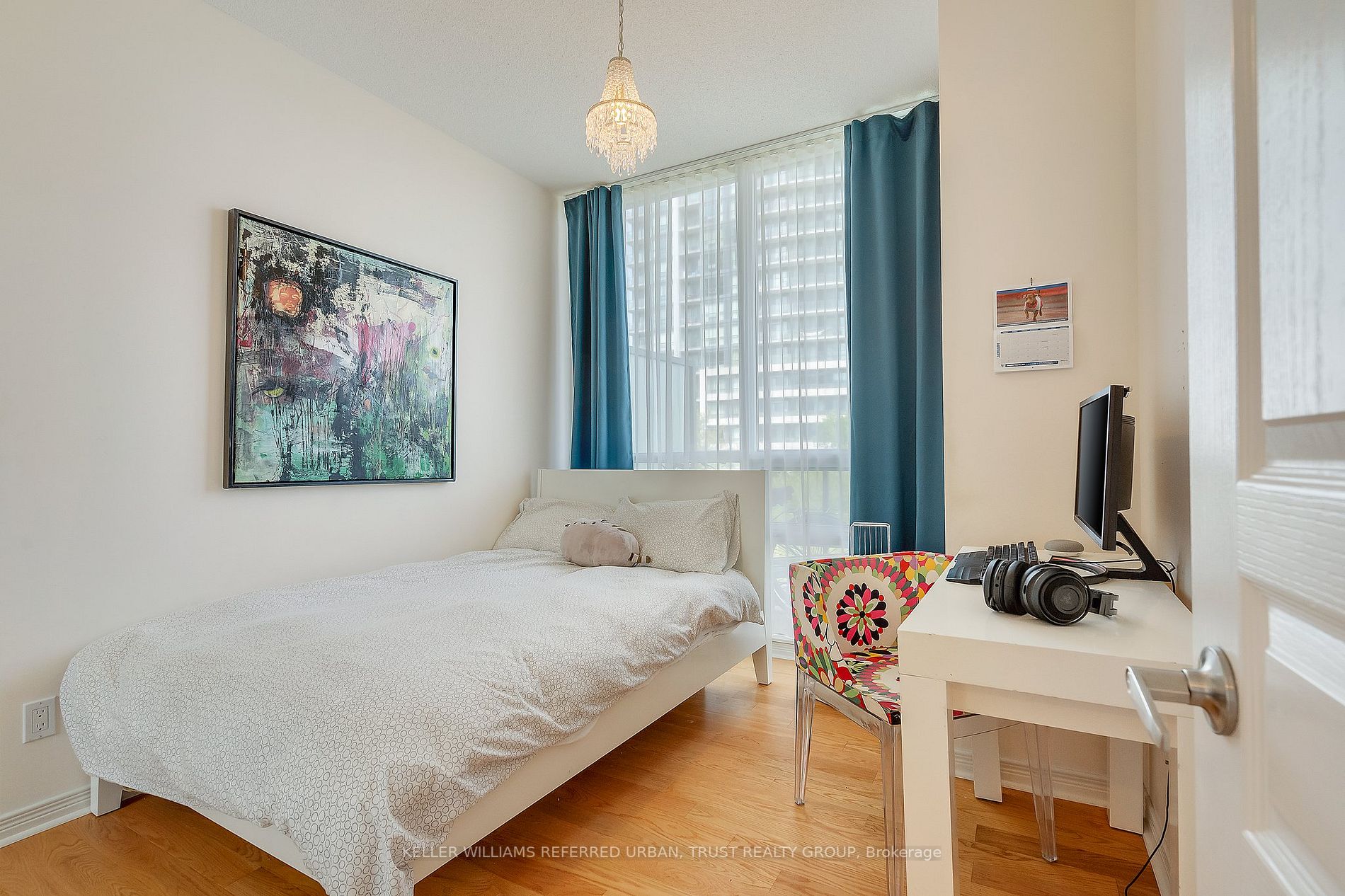 2230 Lake Shore Boulevard W #308