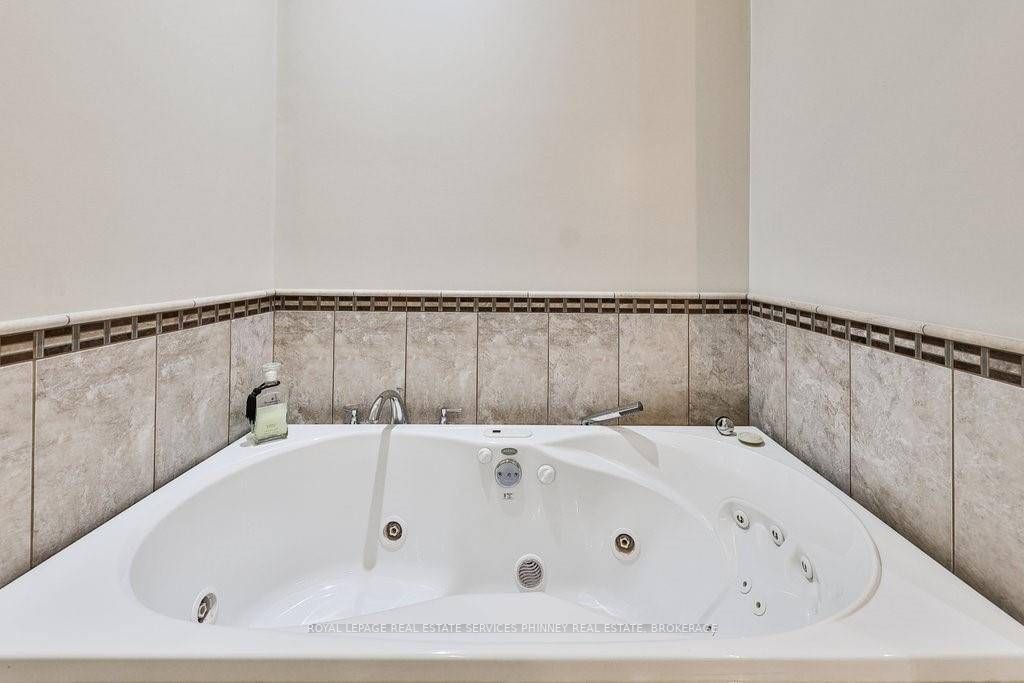 Listing W6050277 - Large Photo # 23