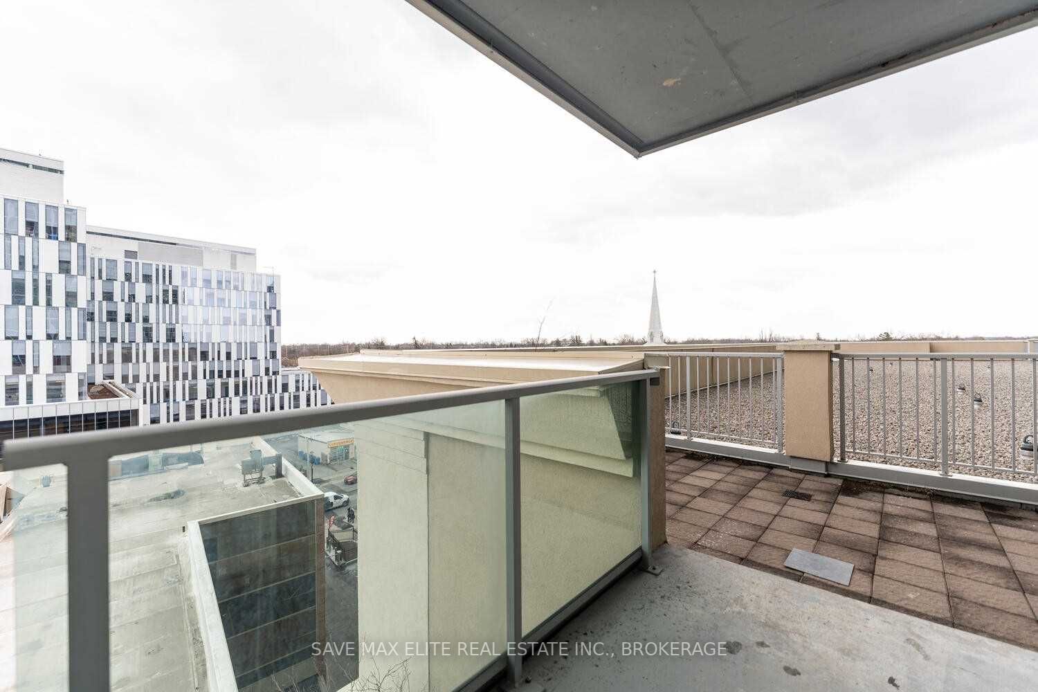 9 George St N, #606
