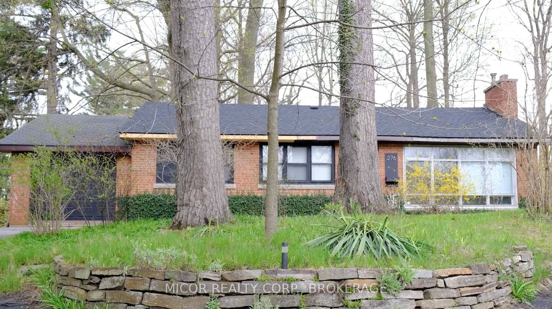 276 Lakeshore Road W