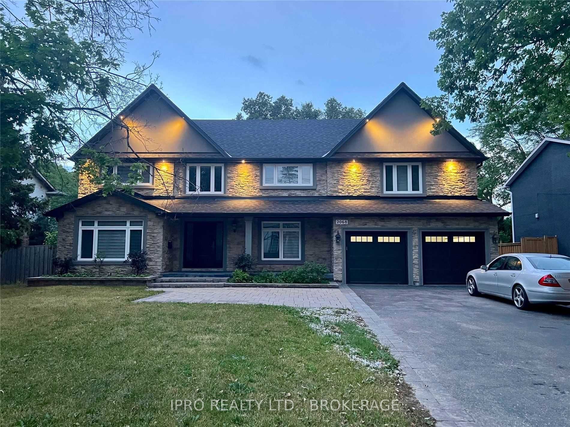 2068 Mississauga Road