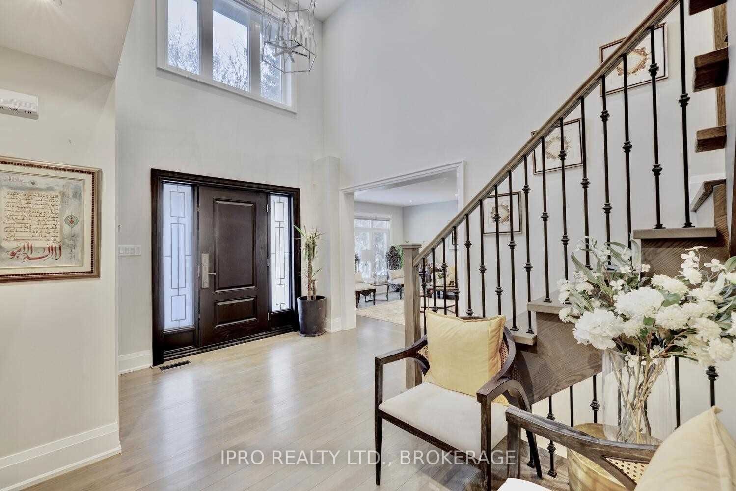 2068 Mississauga Road
