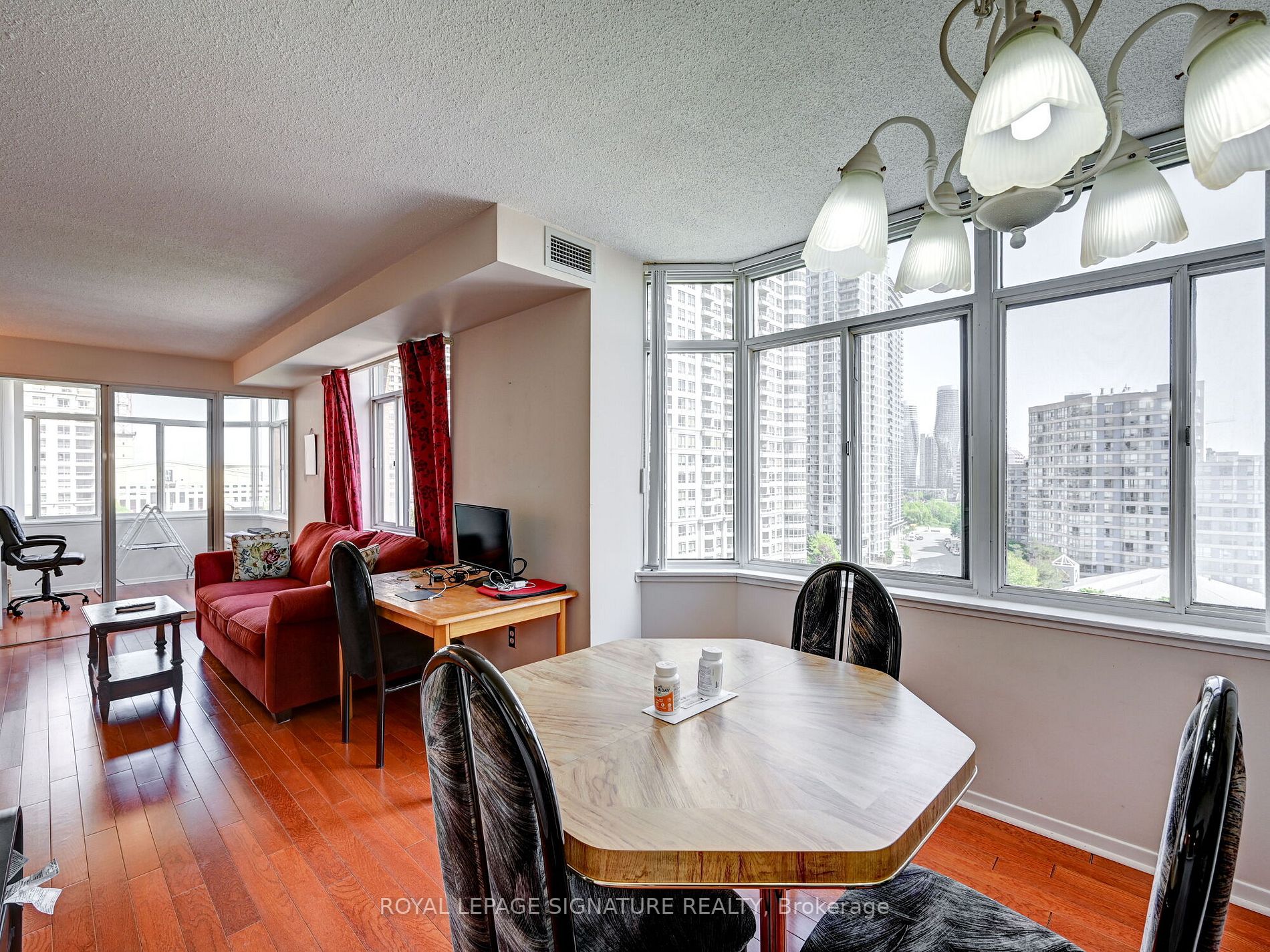 300 Webb Dr, #1003