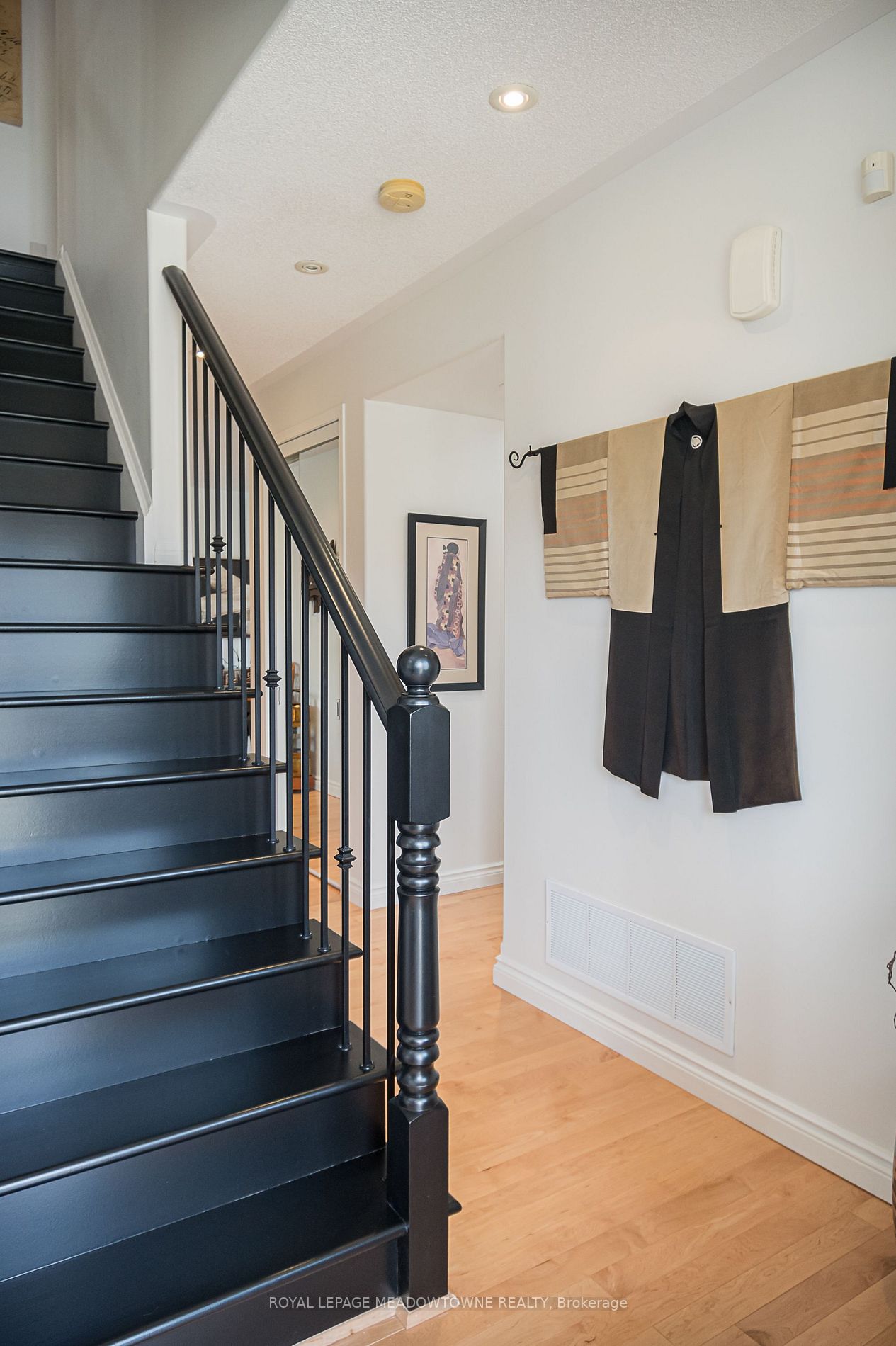 832 Rayner Court