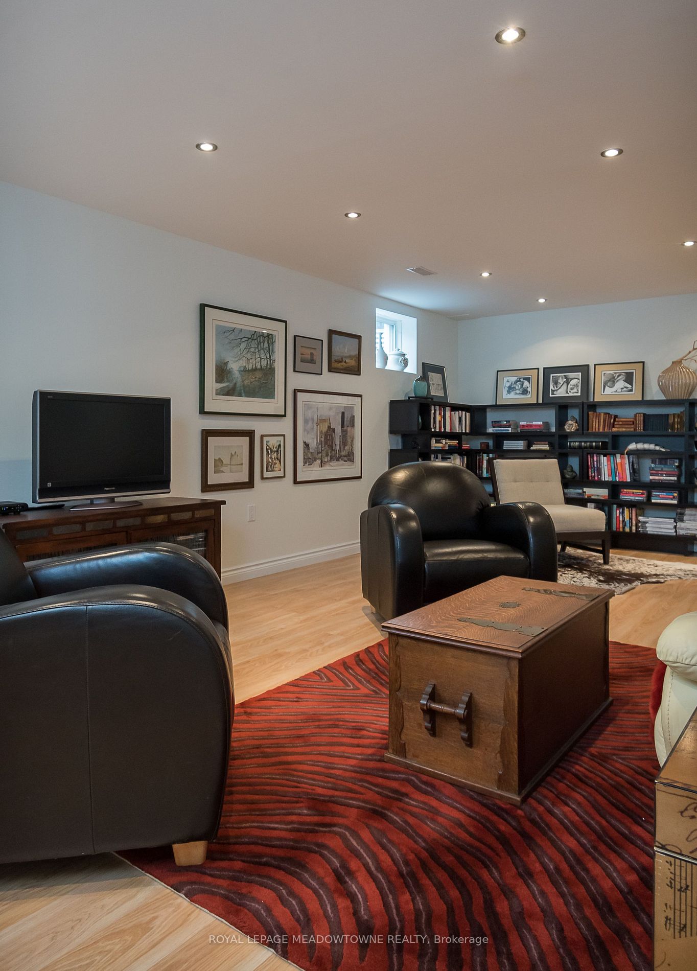 832 Rayner Court