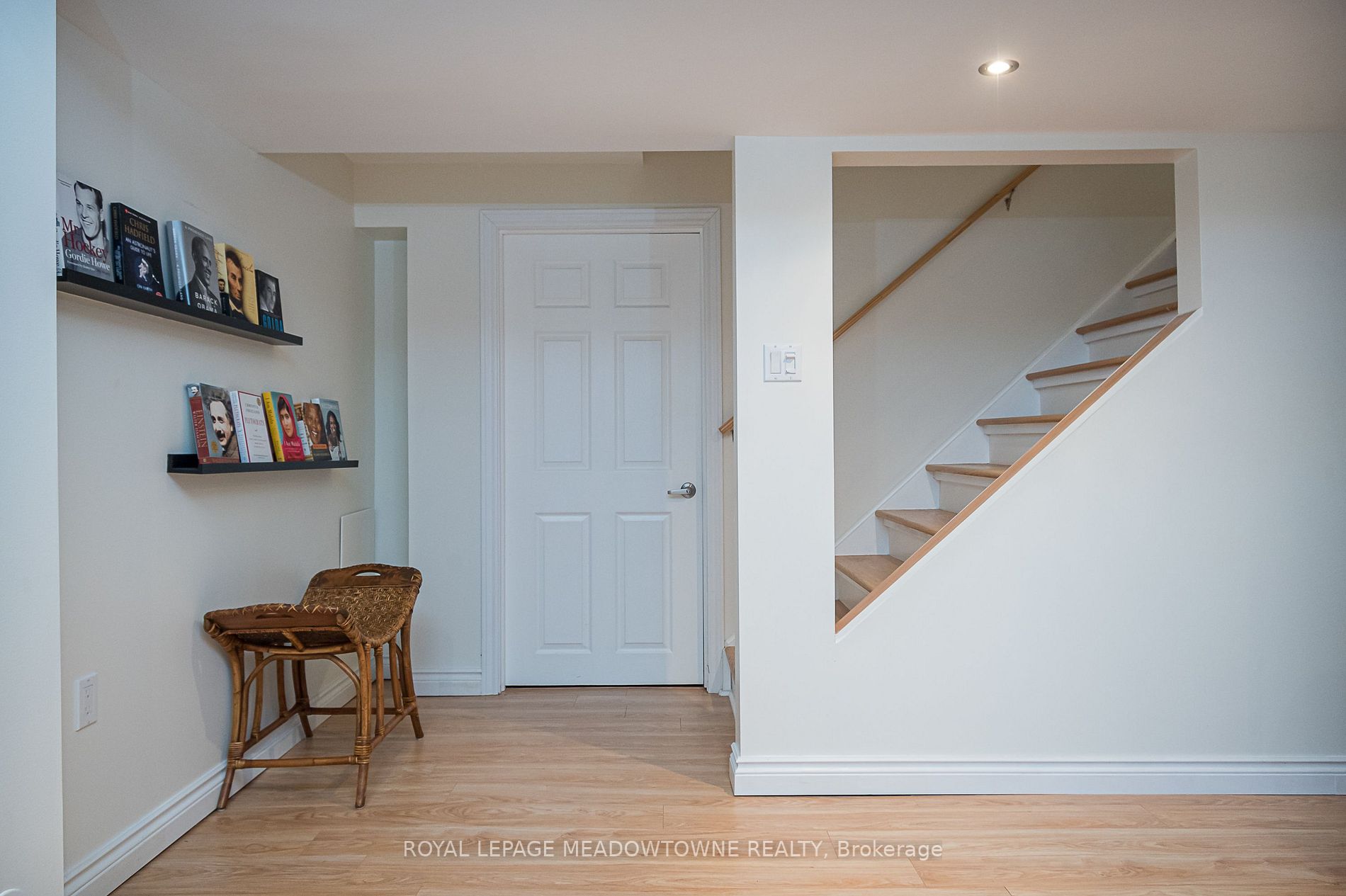 832 Rayner Court