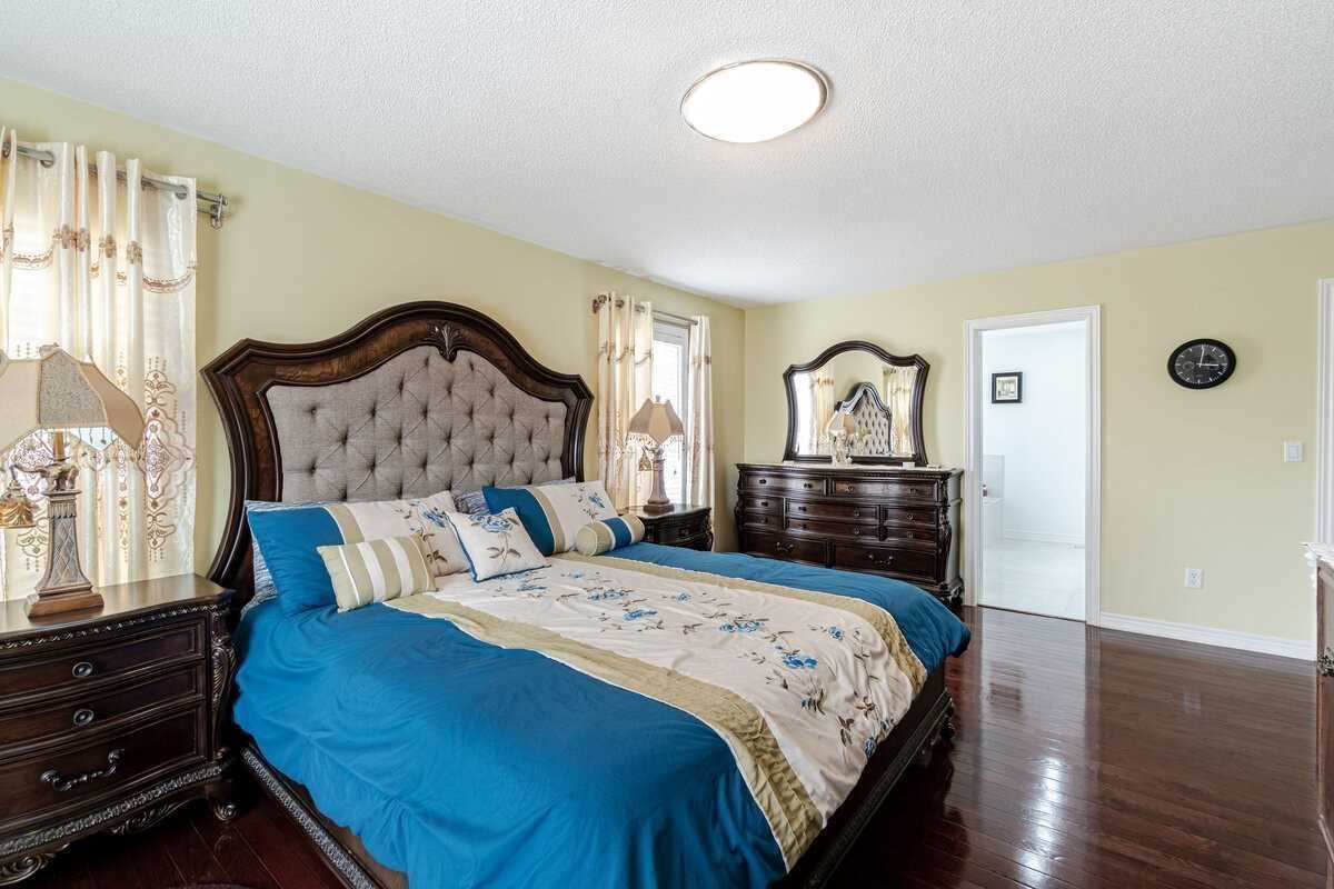 29 Long Meadow Rd