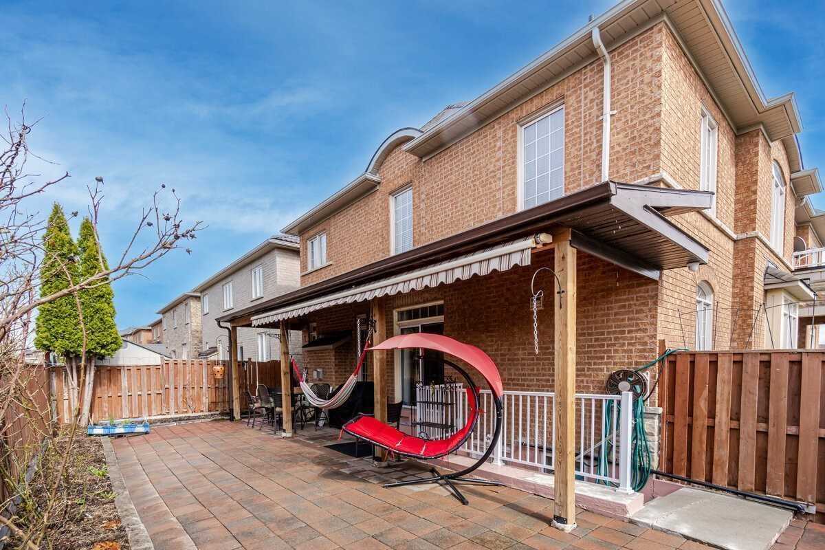 29 Long Meadow Rd