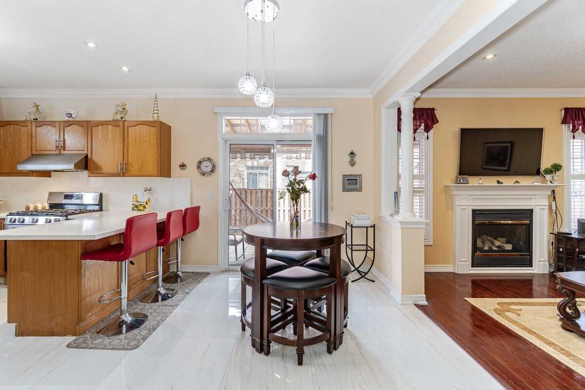 29 Long Meadow Rd