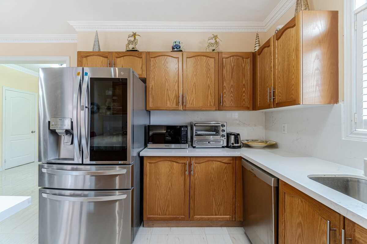 29 Long Meadow Rd