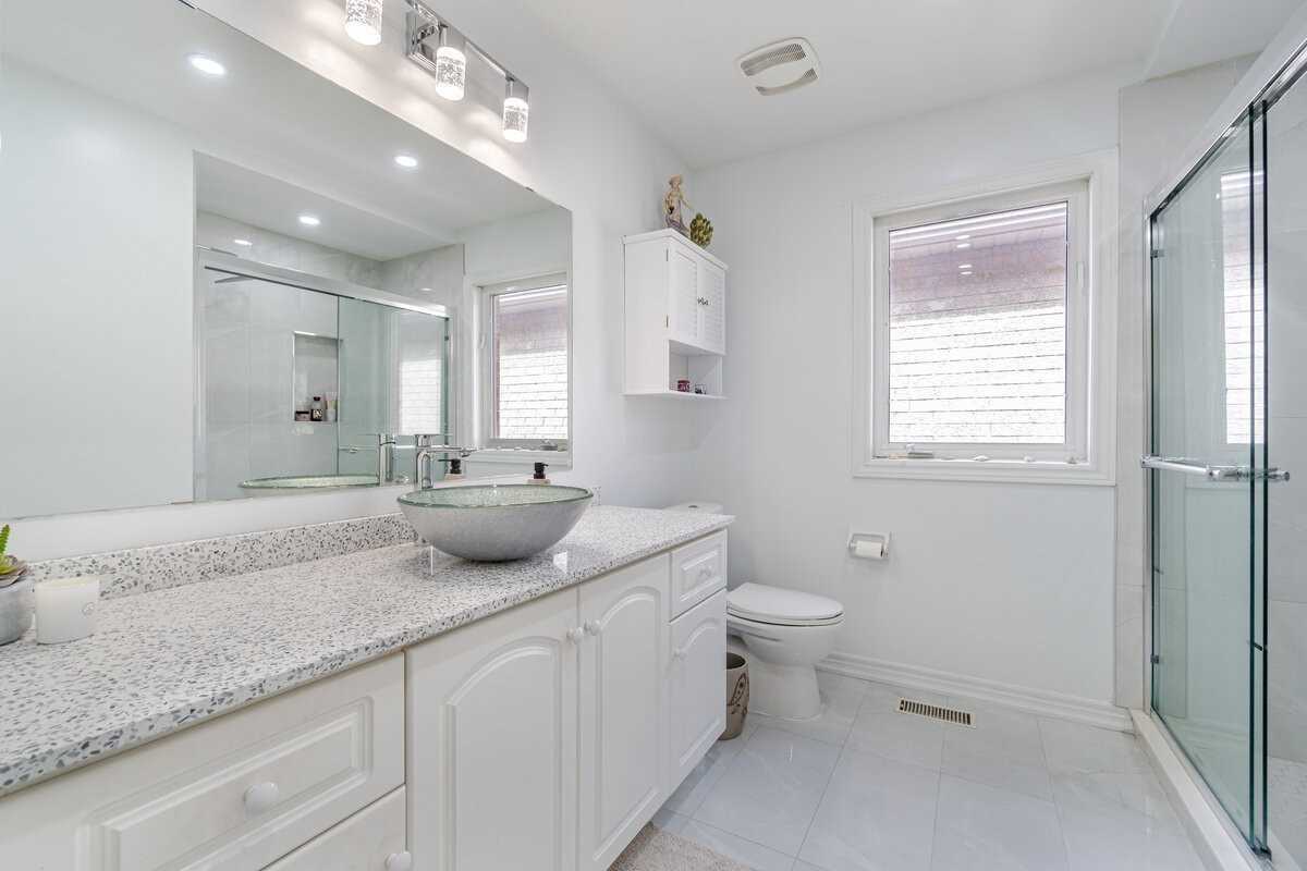 29 Long Meadow Rd