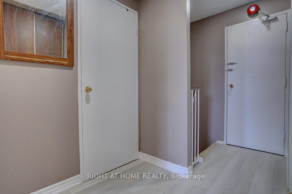 Listing W6051836 - Large Photo # 16
