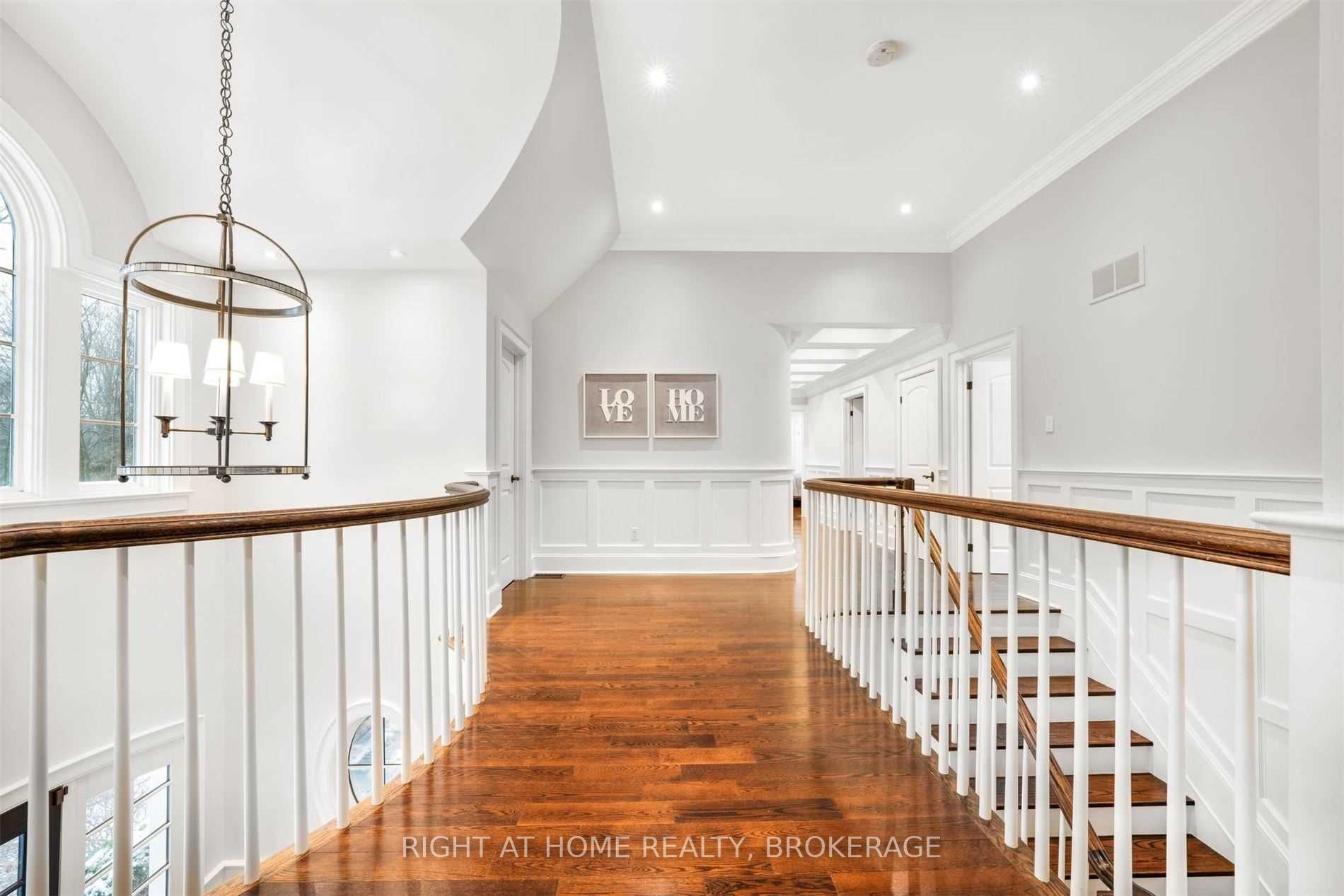 1267 Cambridge Dr