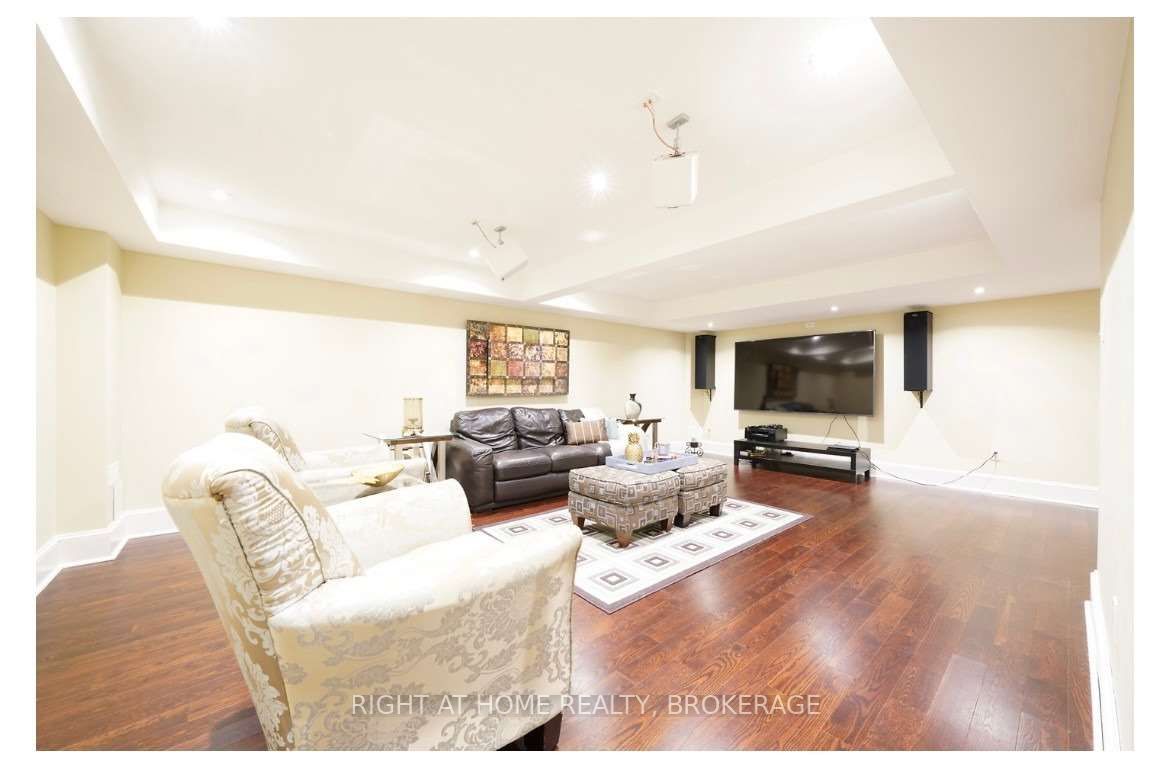 1267 Cambridge Dr