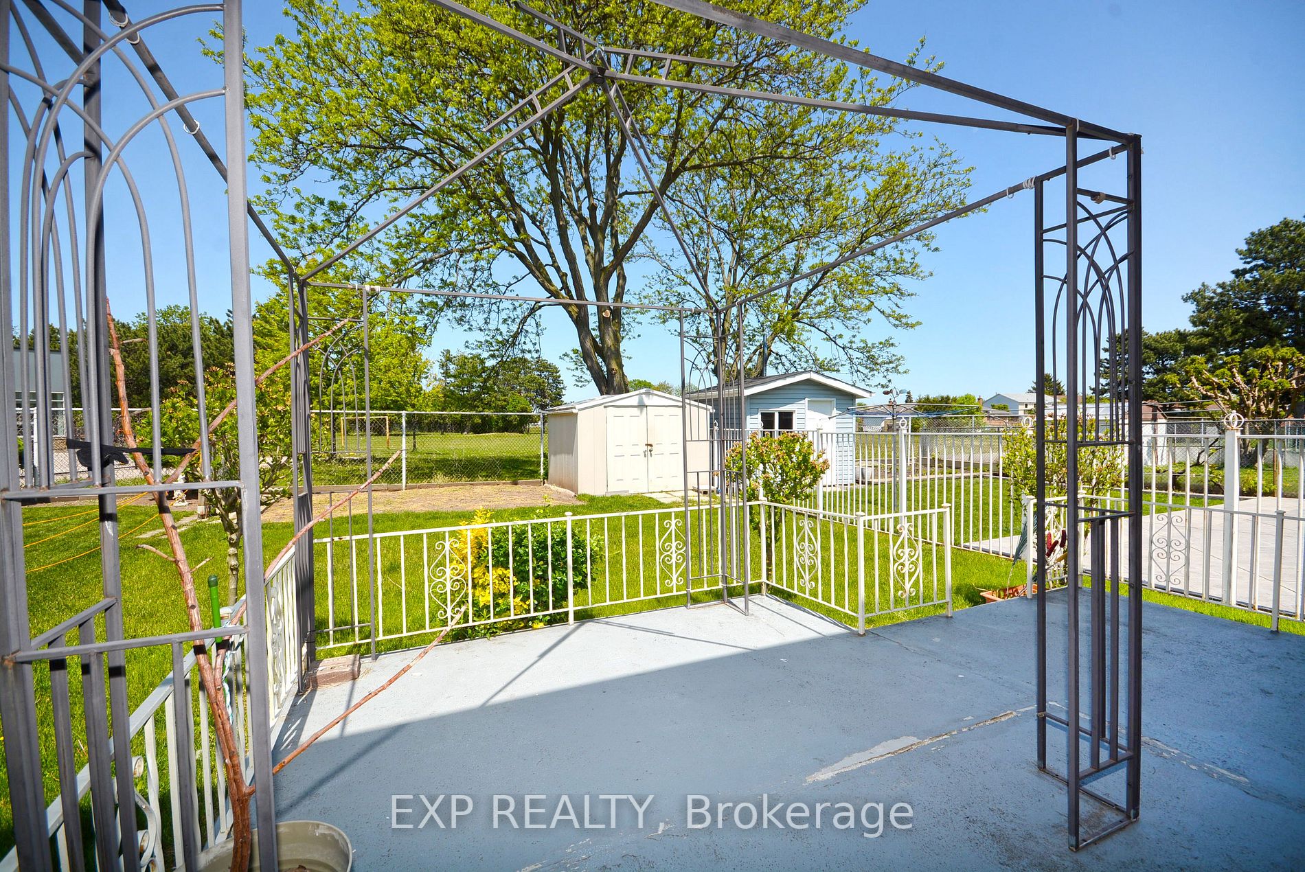 2441 Cashmere Ave
