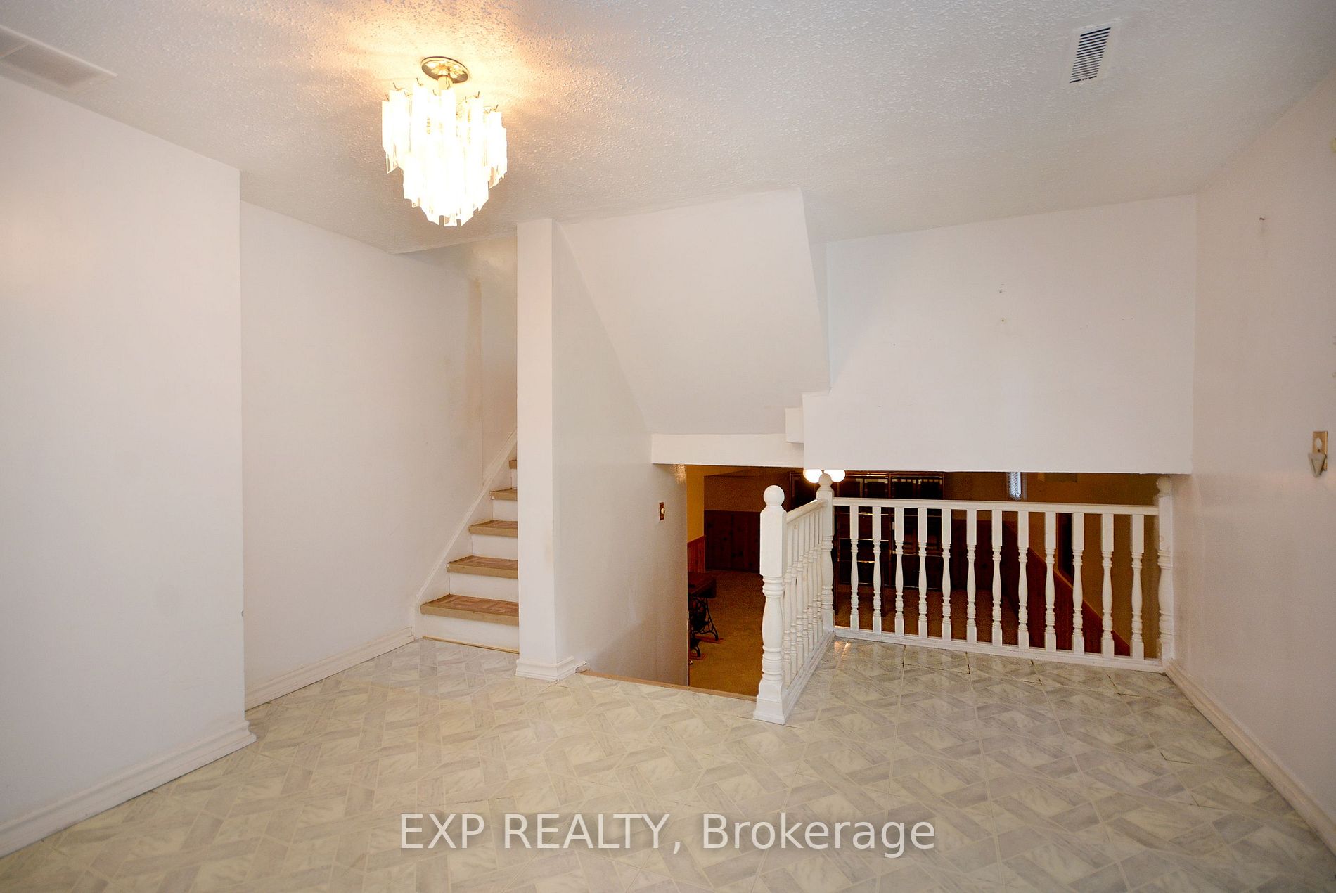 2441 Cashmere Ave