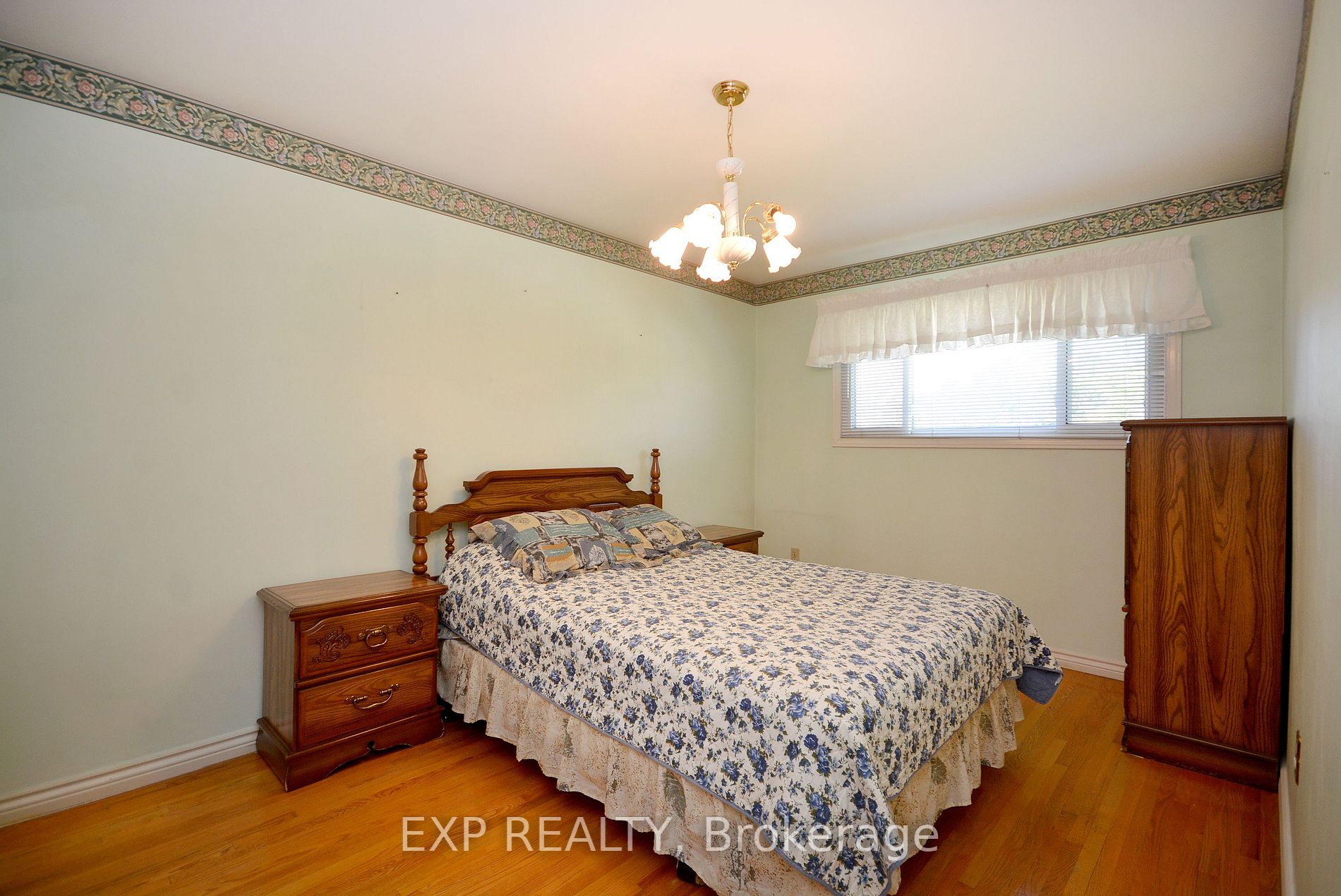 2441 Cashmere Ave