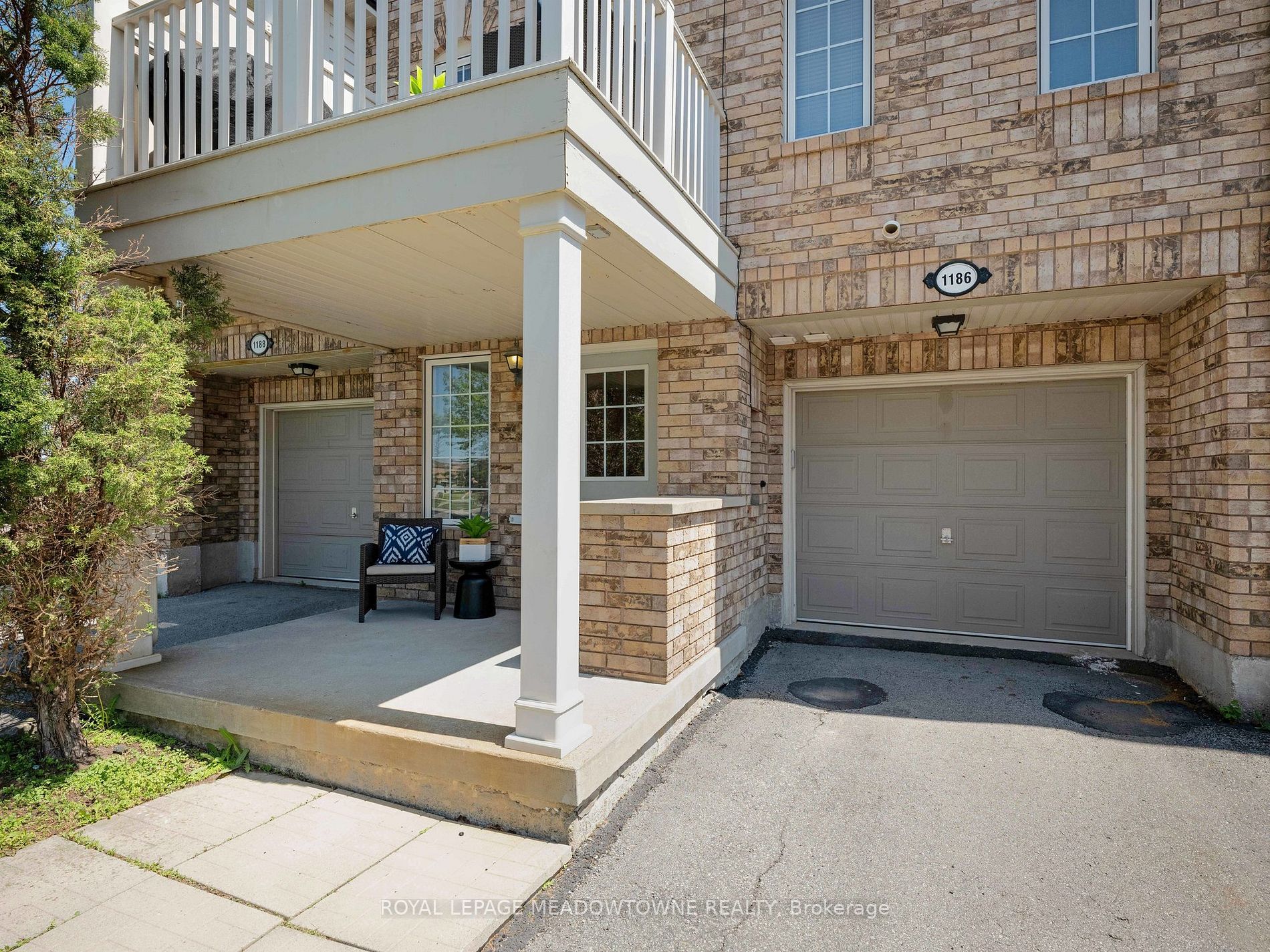 1186 Barnard Dr