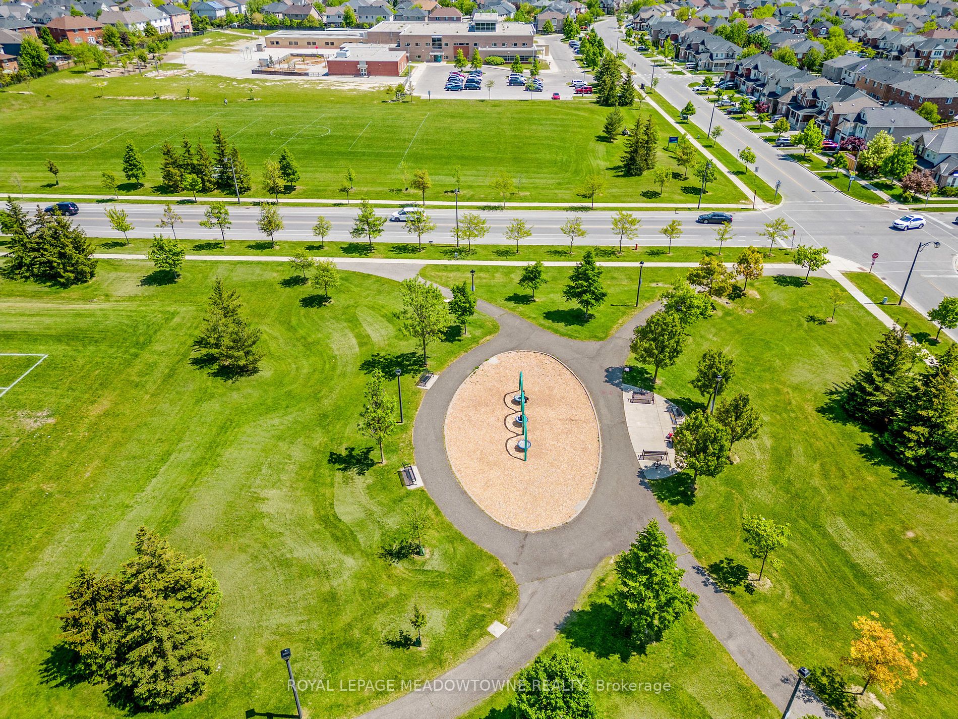 1186 Barnard Dr