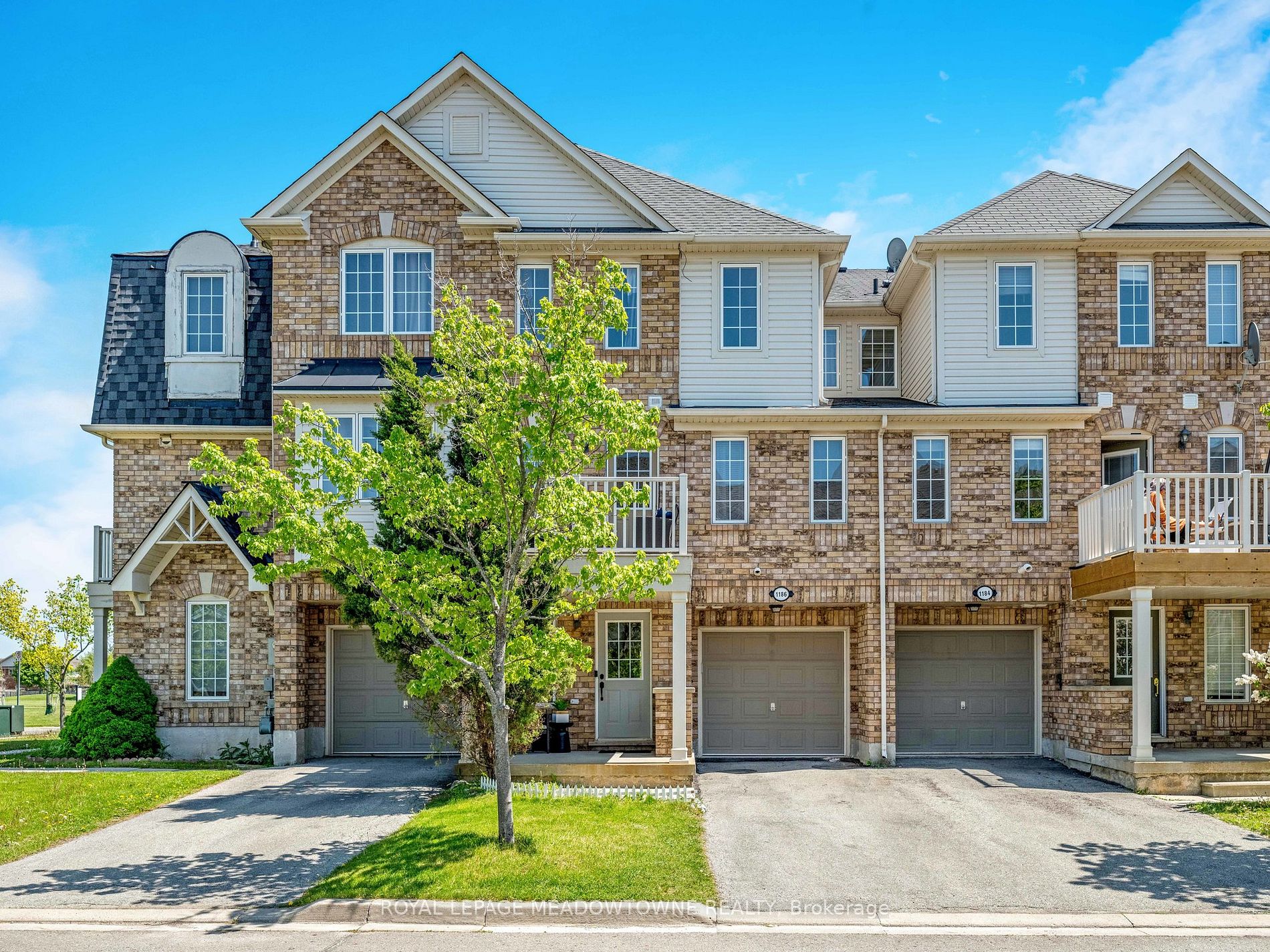 1186 Barnard Dr
