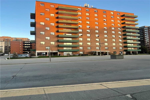 49 Queen St E, Mississauga