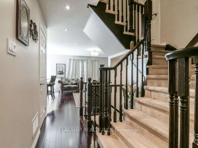 Listing W6052232 - Large Photo # 5
