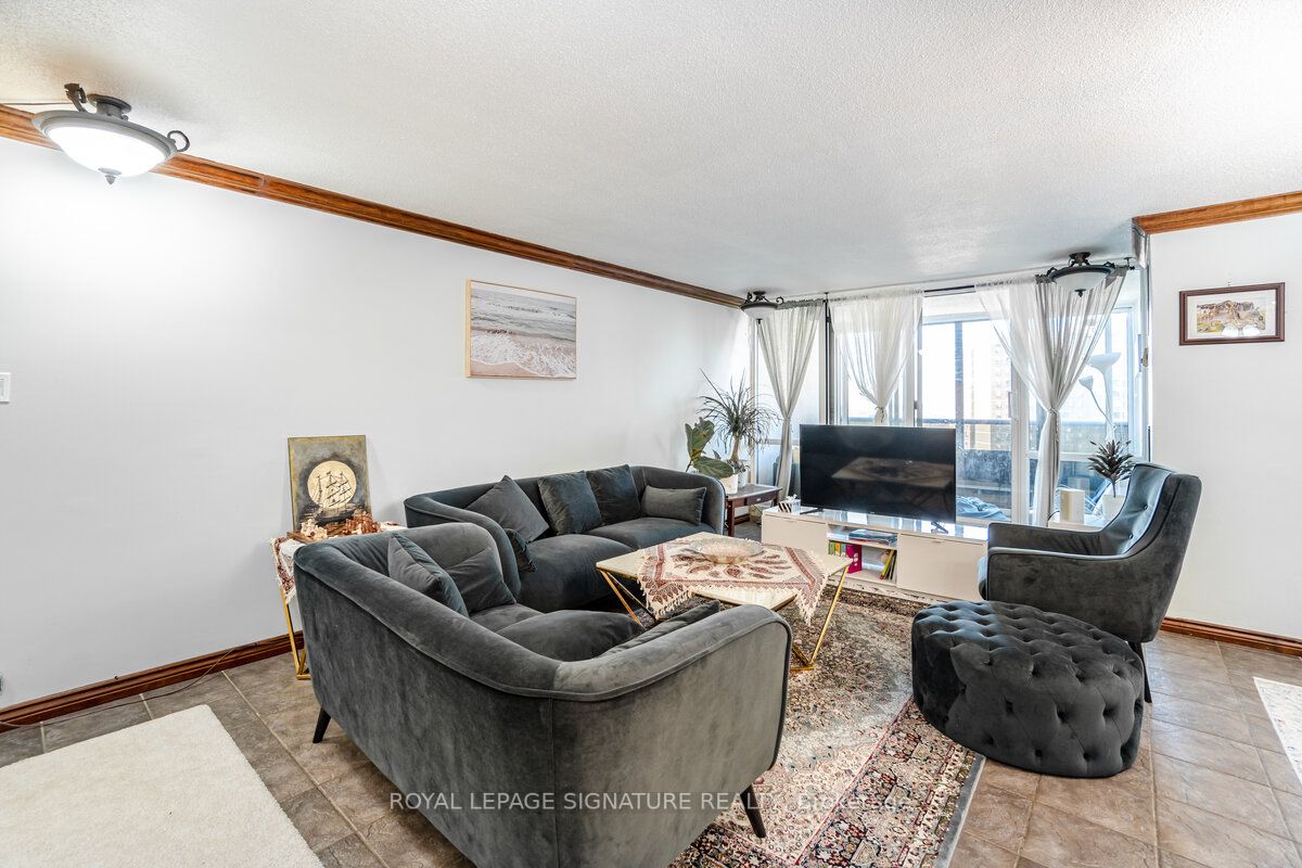 Listing W6052340 - Large Photo # 16
