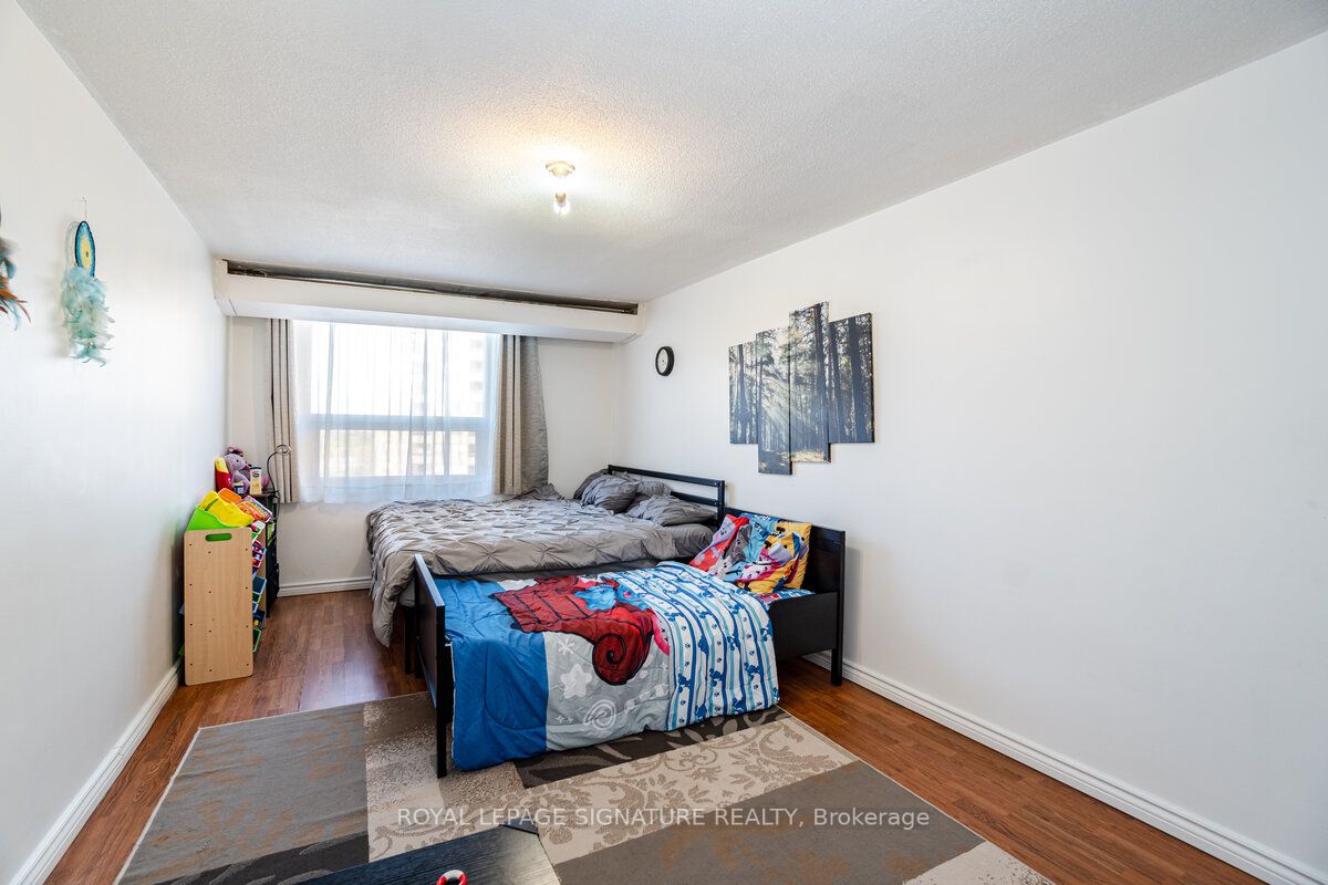 Listing W6052340 - Large Photo # 19