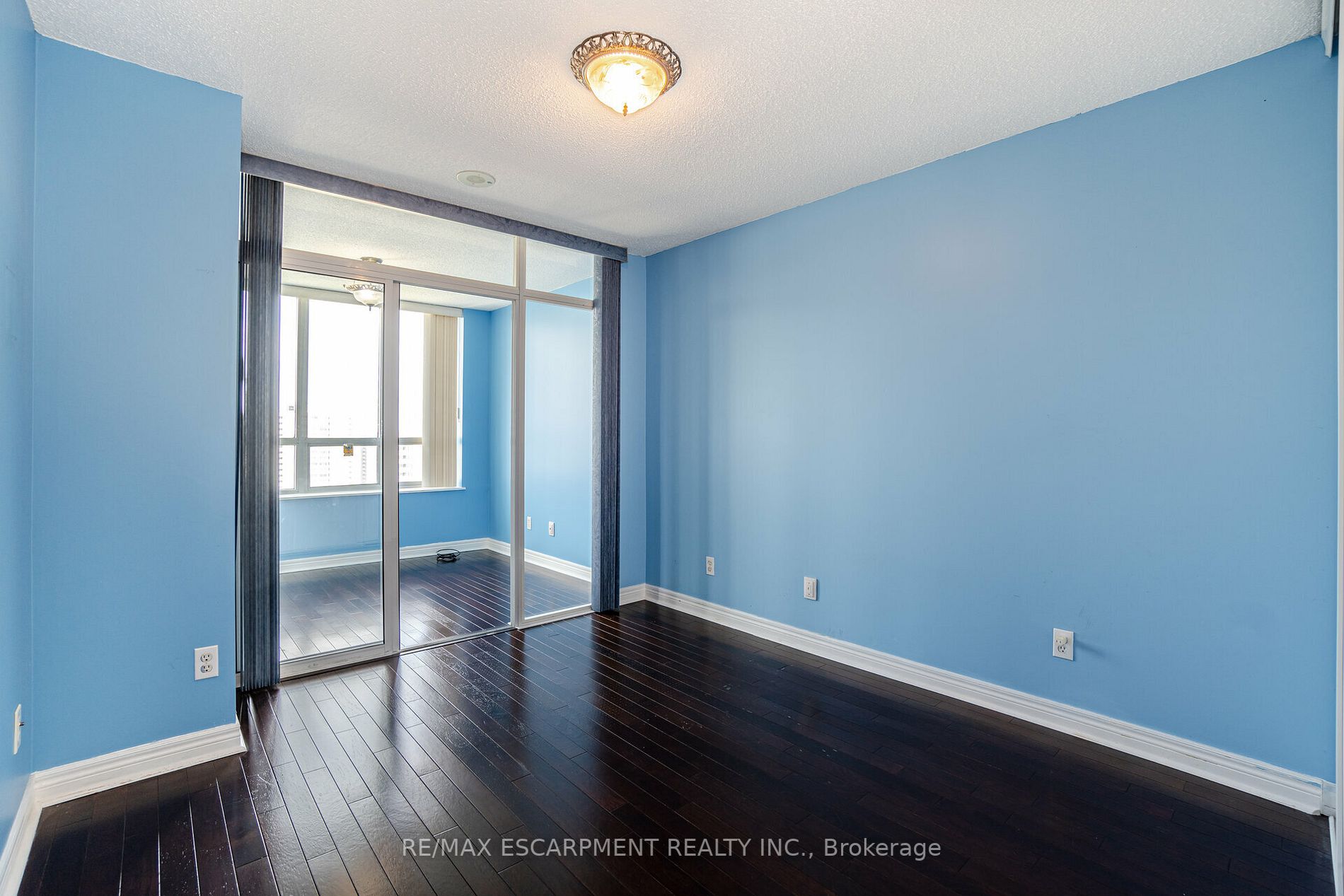 Listing W6052376 - Large Photo # 24