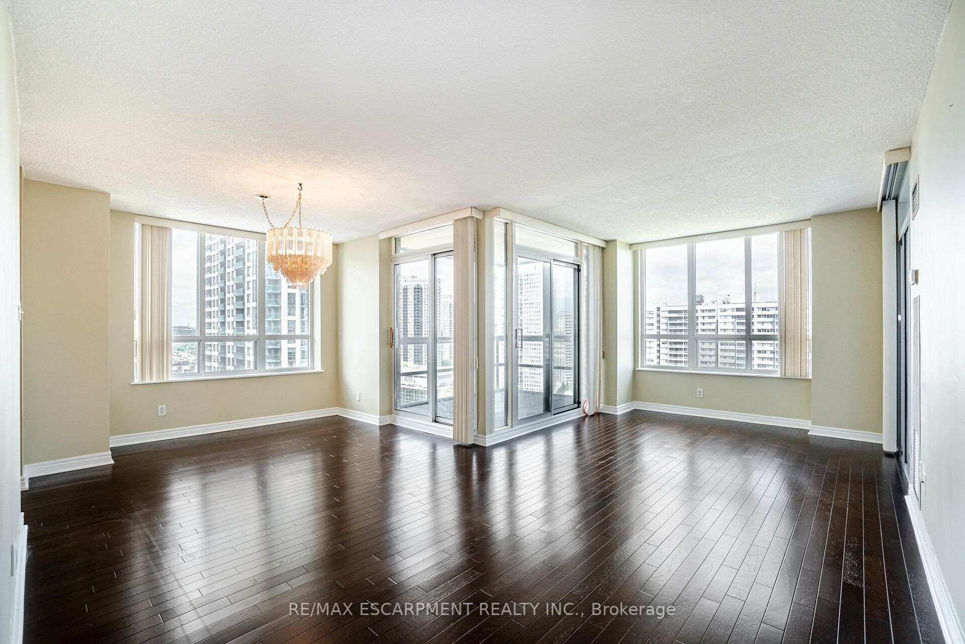 Listing W6052376 - Large Photo # 17