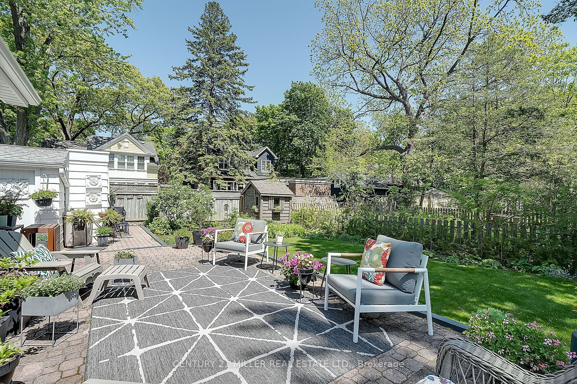 366 Macdonald Rd