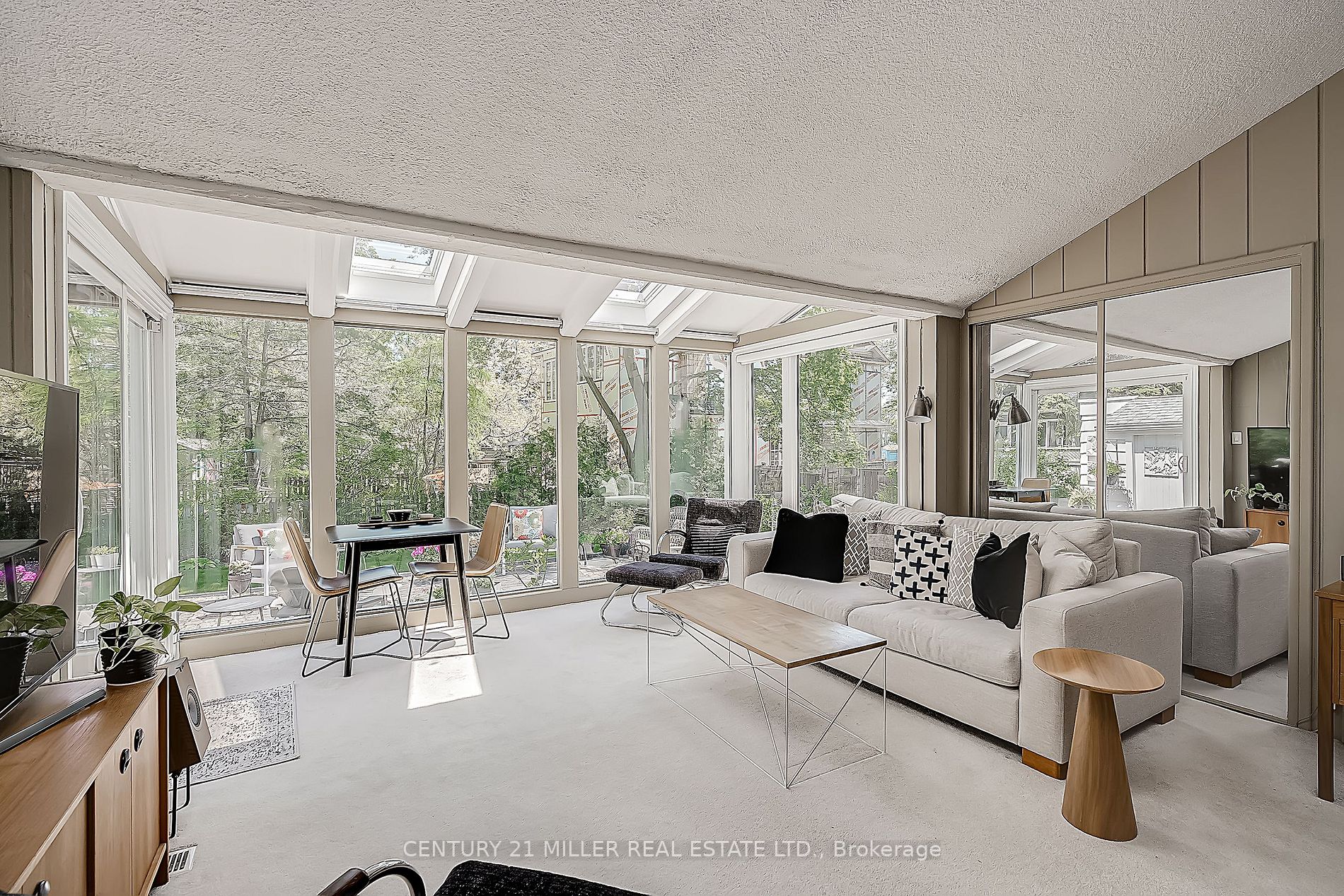 366 Macdonald Rd