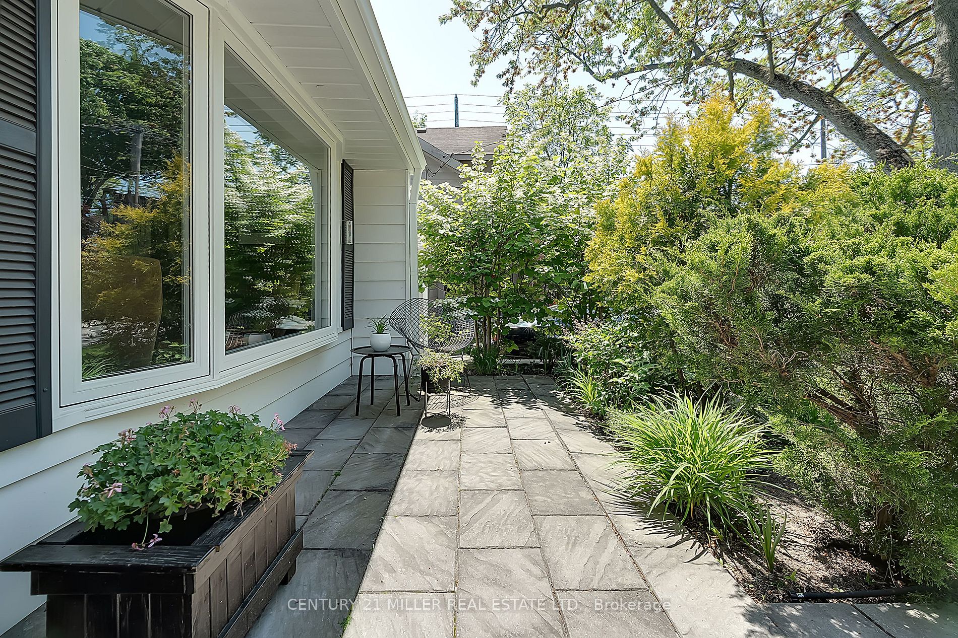 366 Macdonald Rd