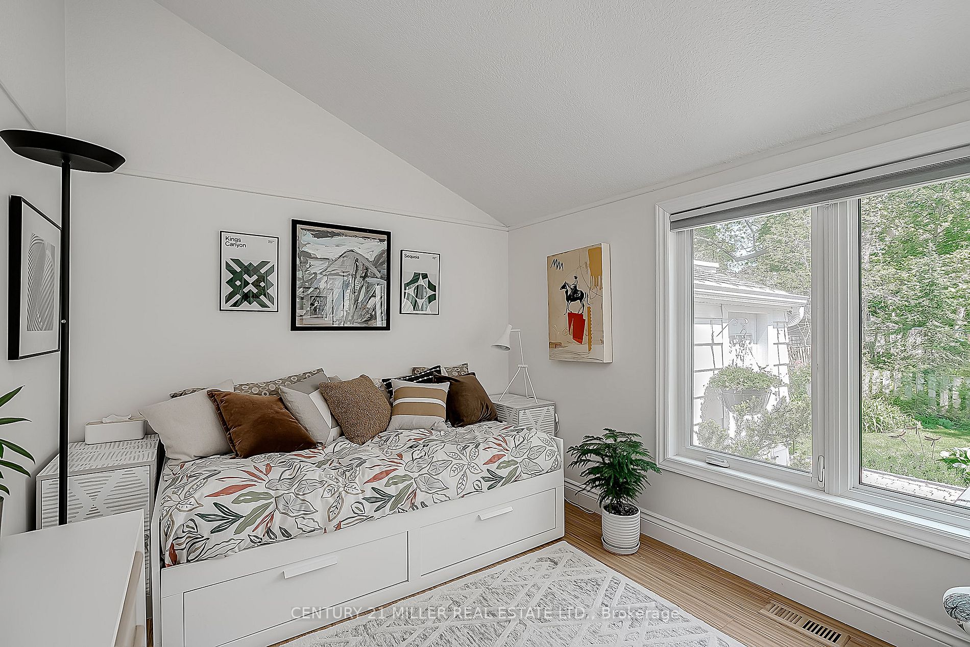 366 Macdonald Rd