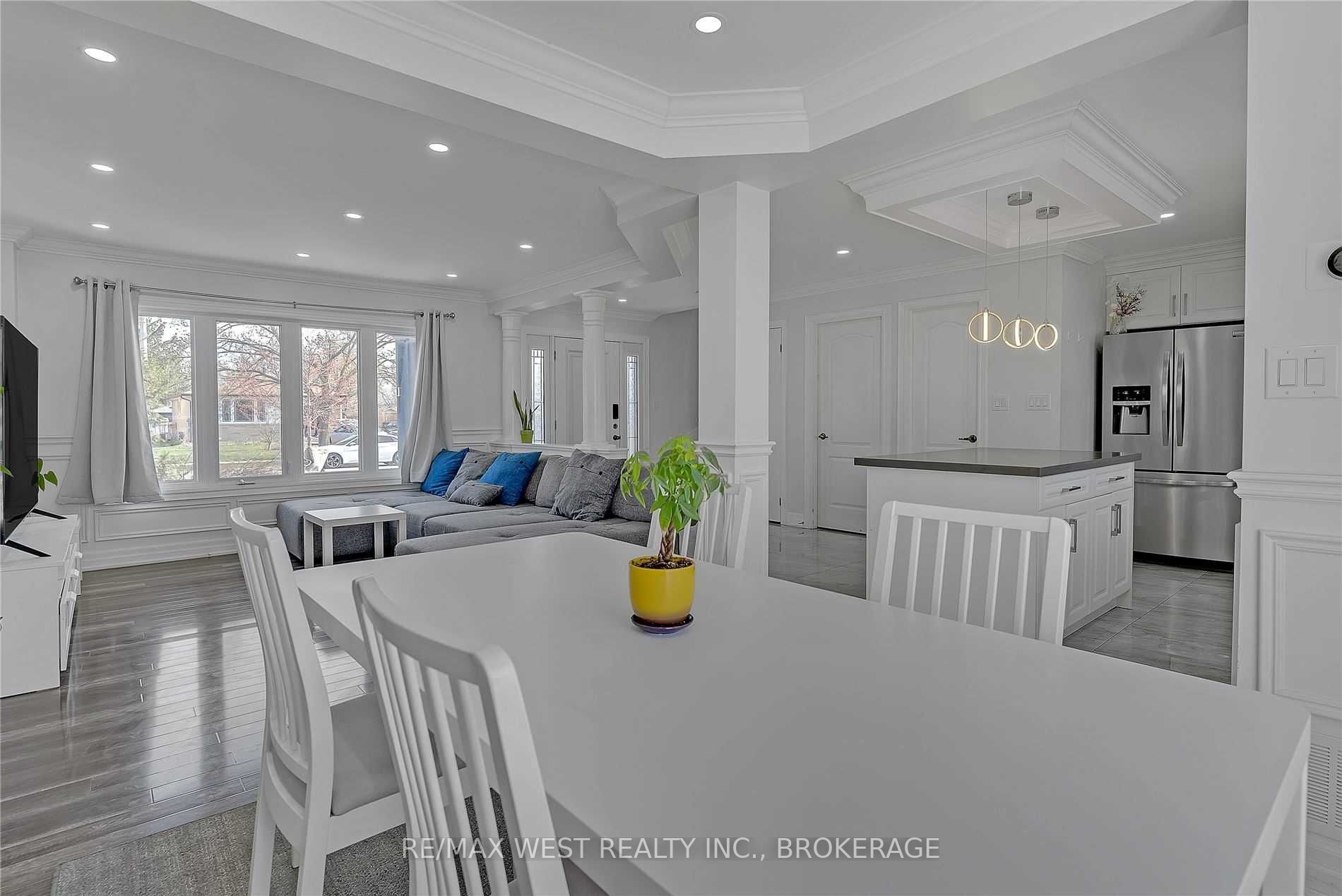 119 Madoc Dr
