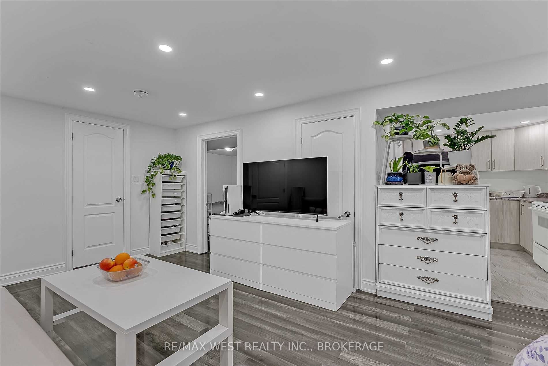 119 Madoc Dr