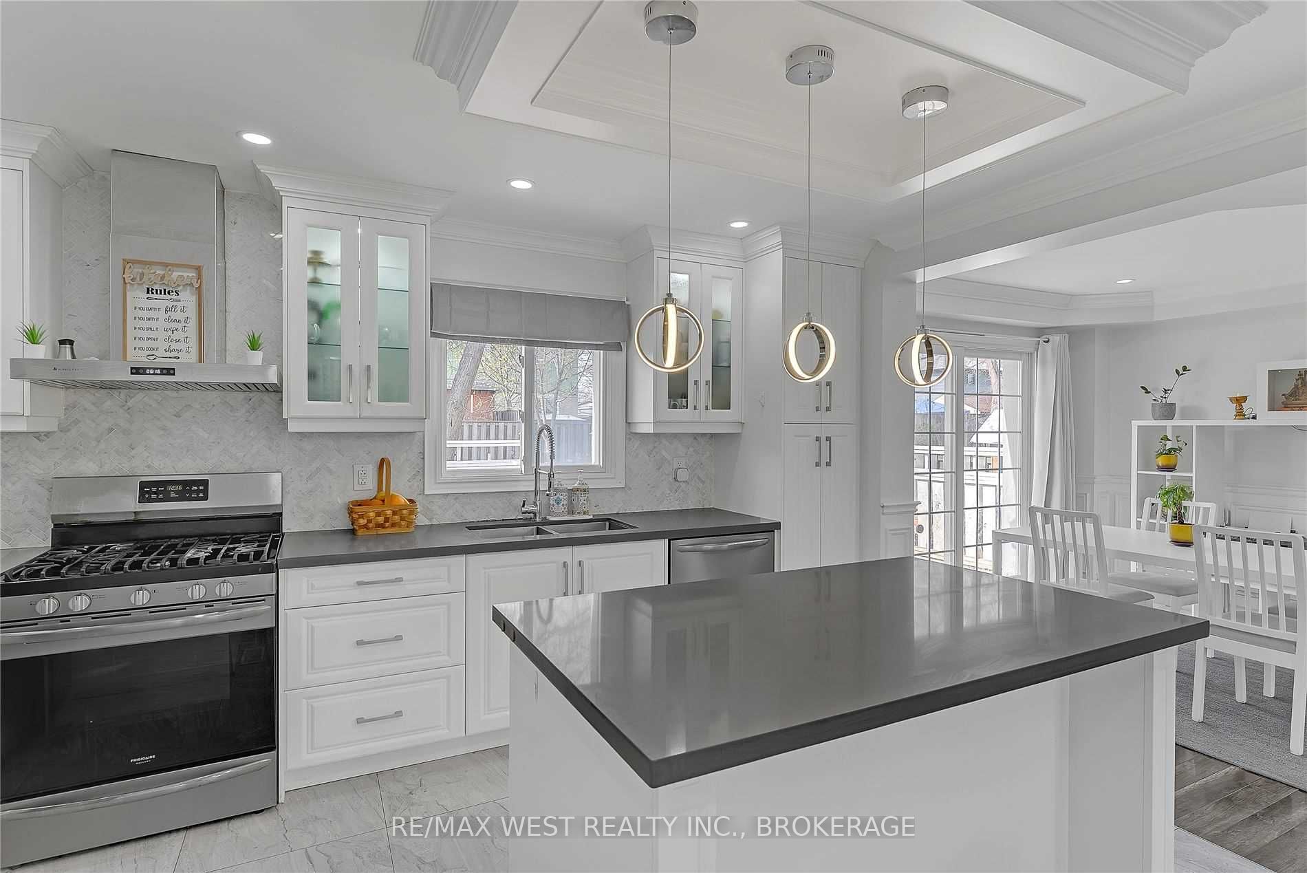 119 Madoc Dr