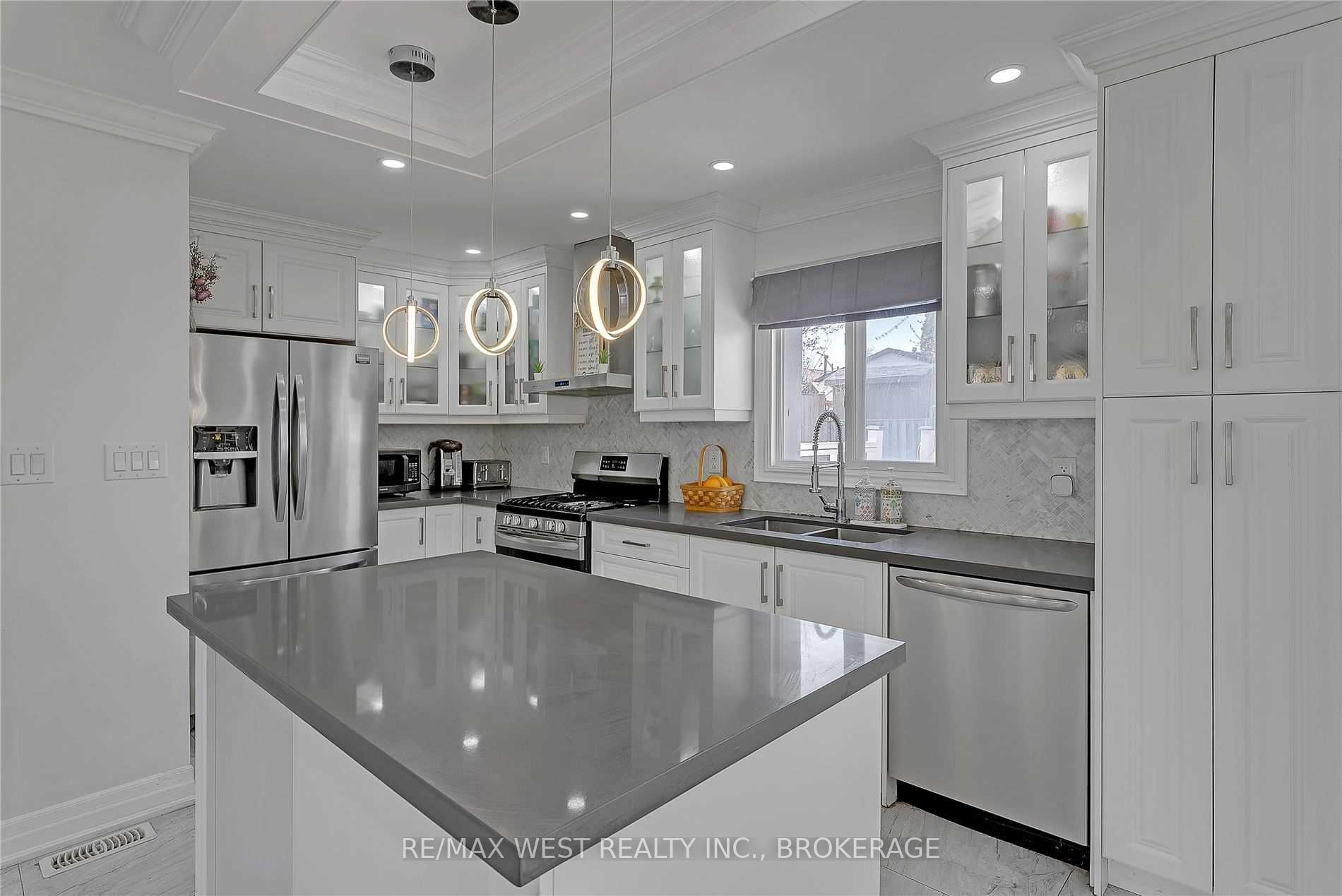 119 Madoc Dr