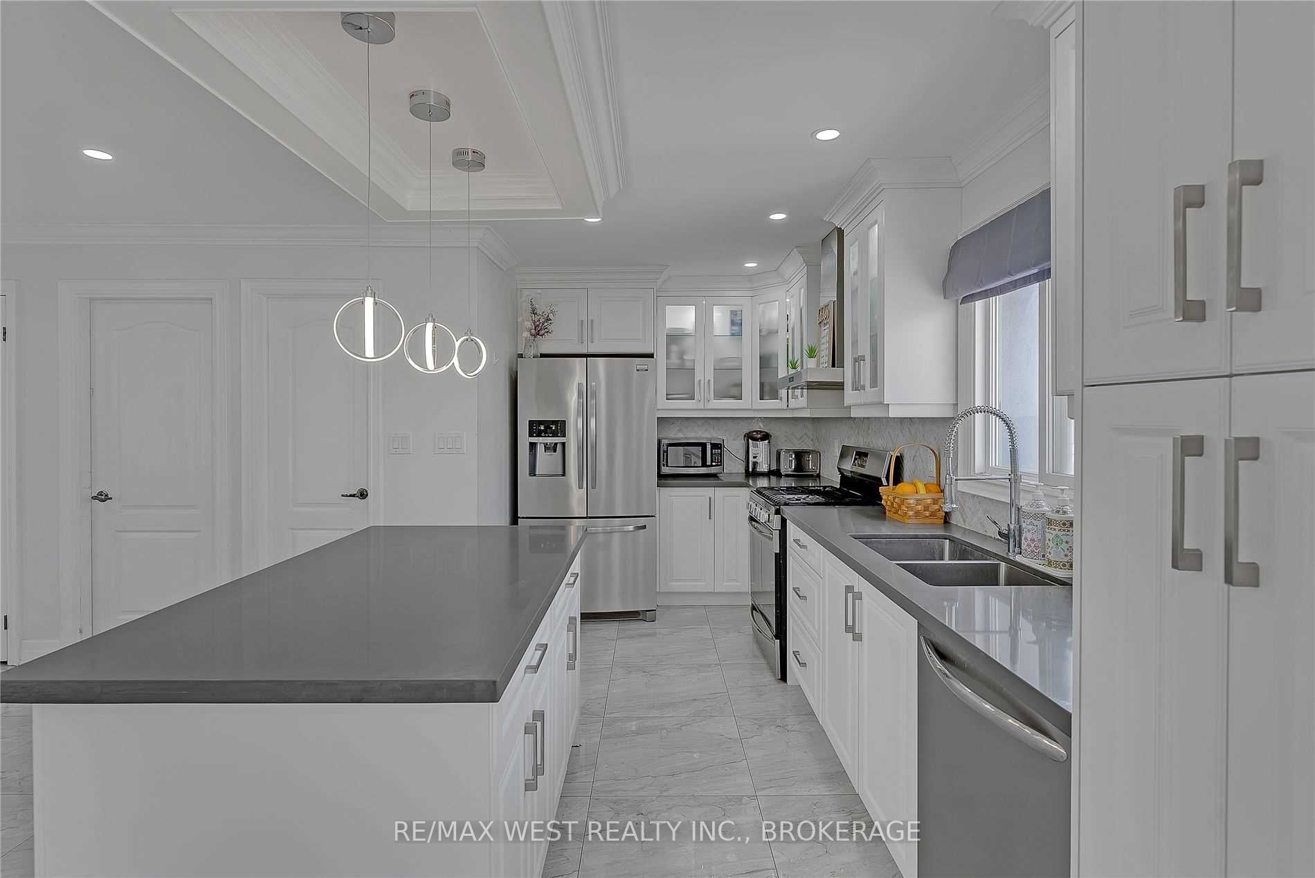 119 Madoc Dr