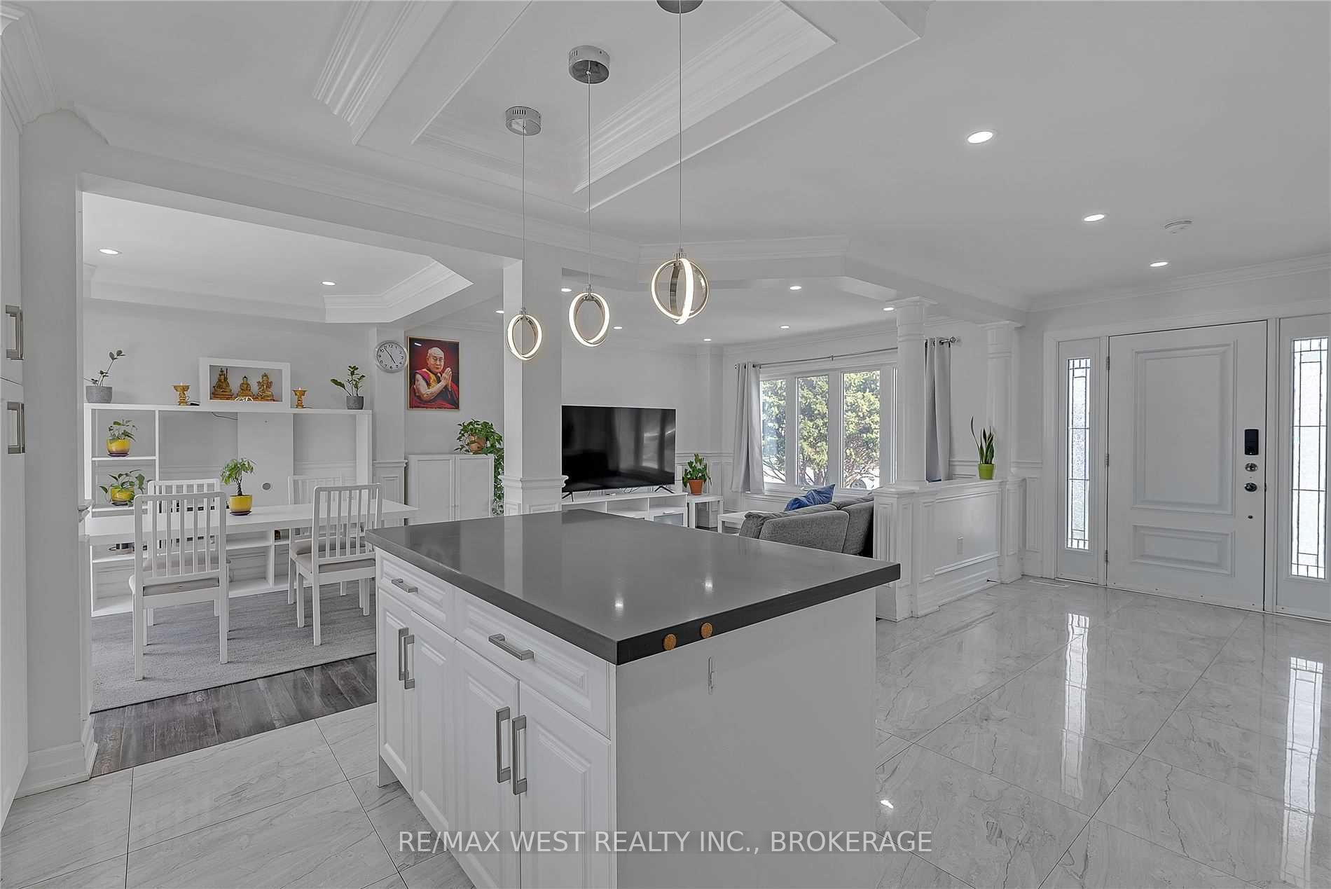 119 Madoc Dr
