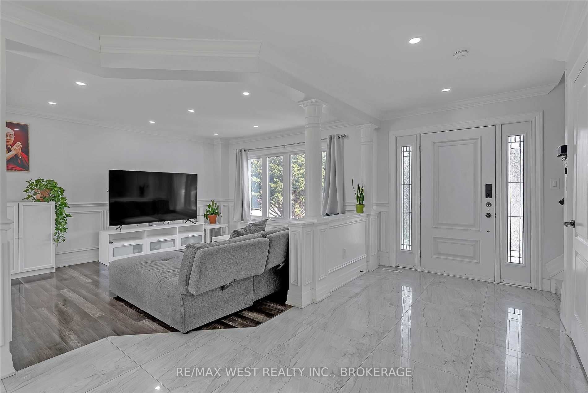 119 Madoc Dr