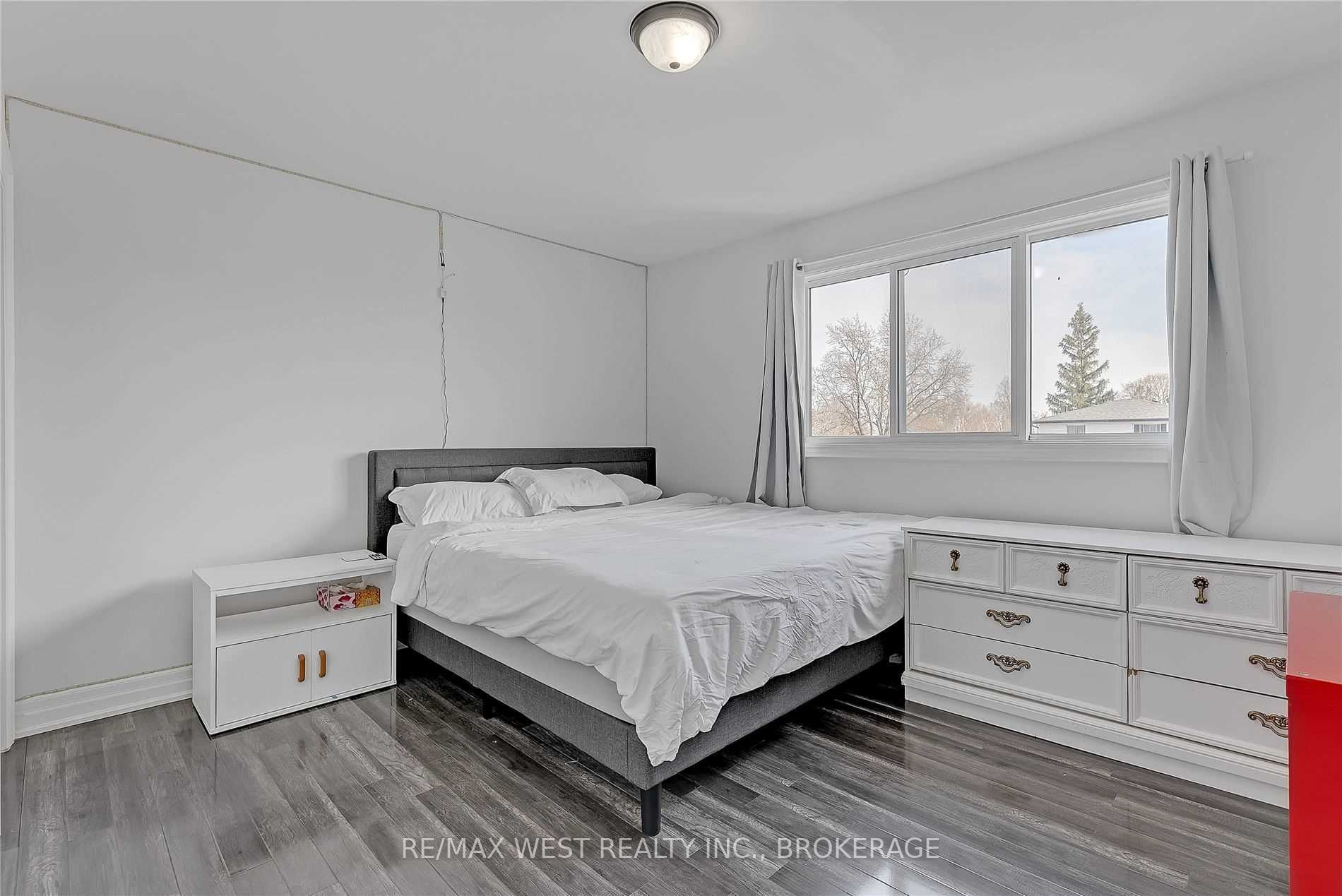 119 Madoc Dr