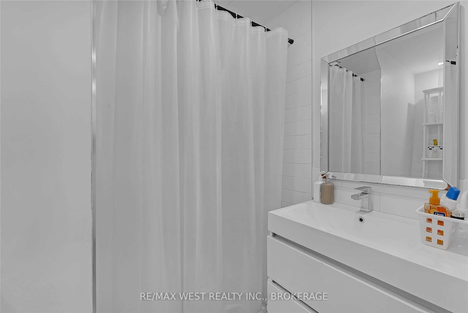 119 Madoc Dr