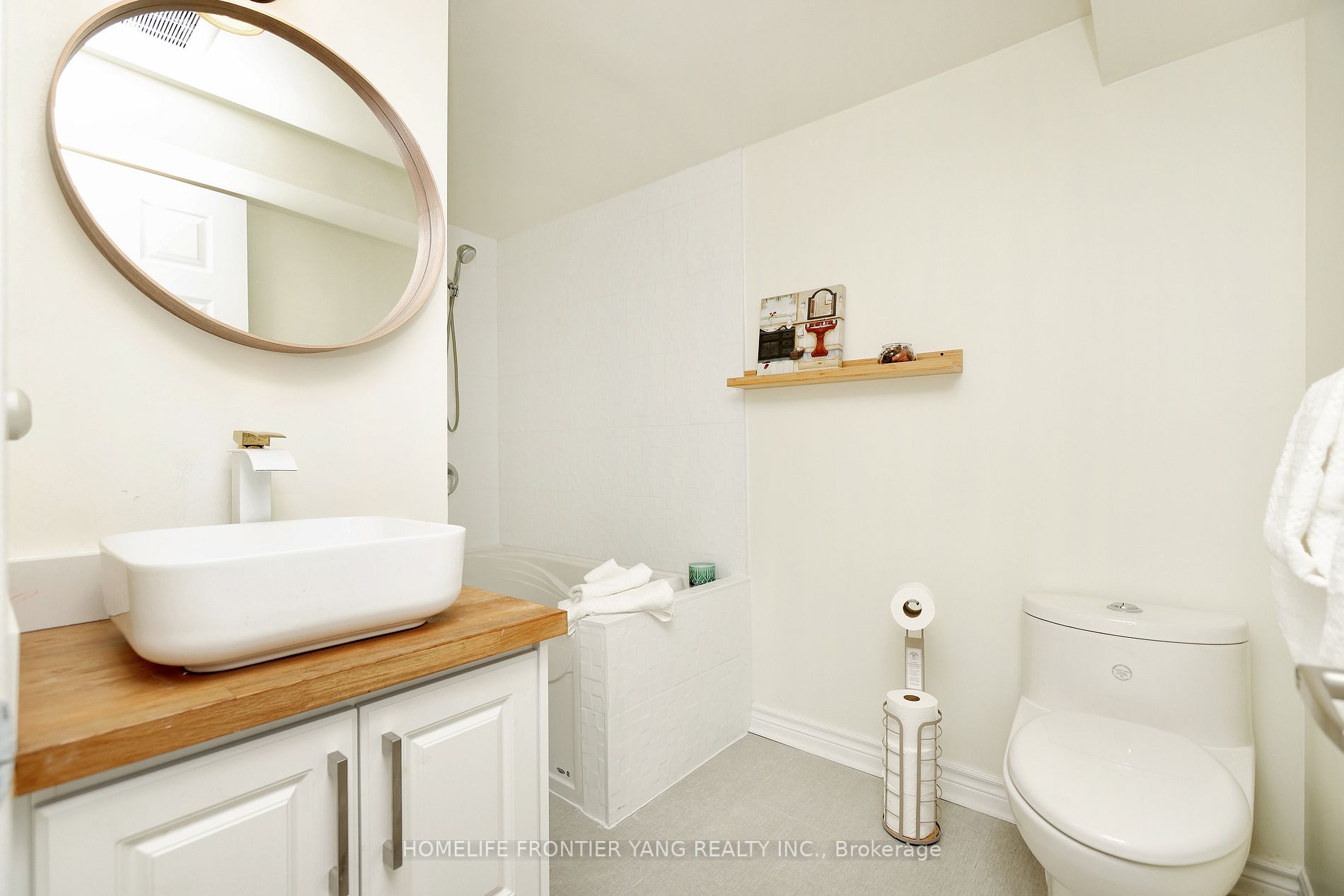 Listing W6052700 - Large Photo # 27