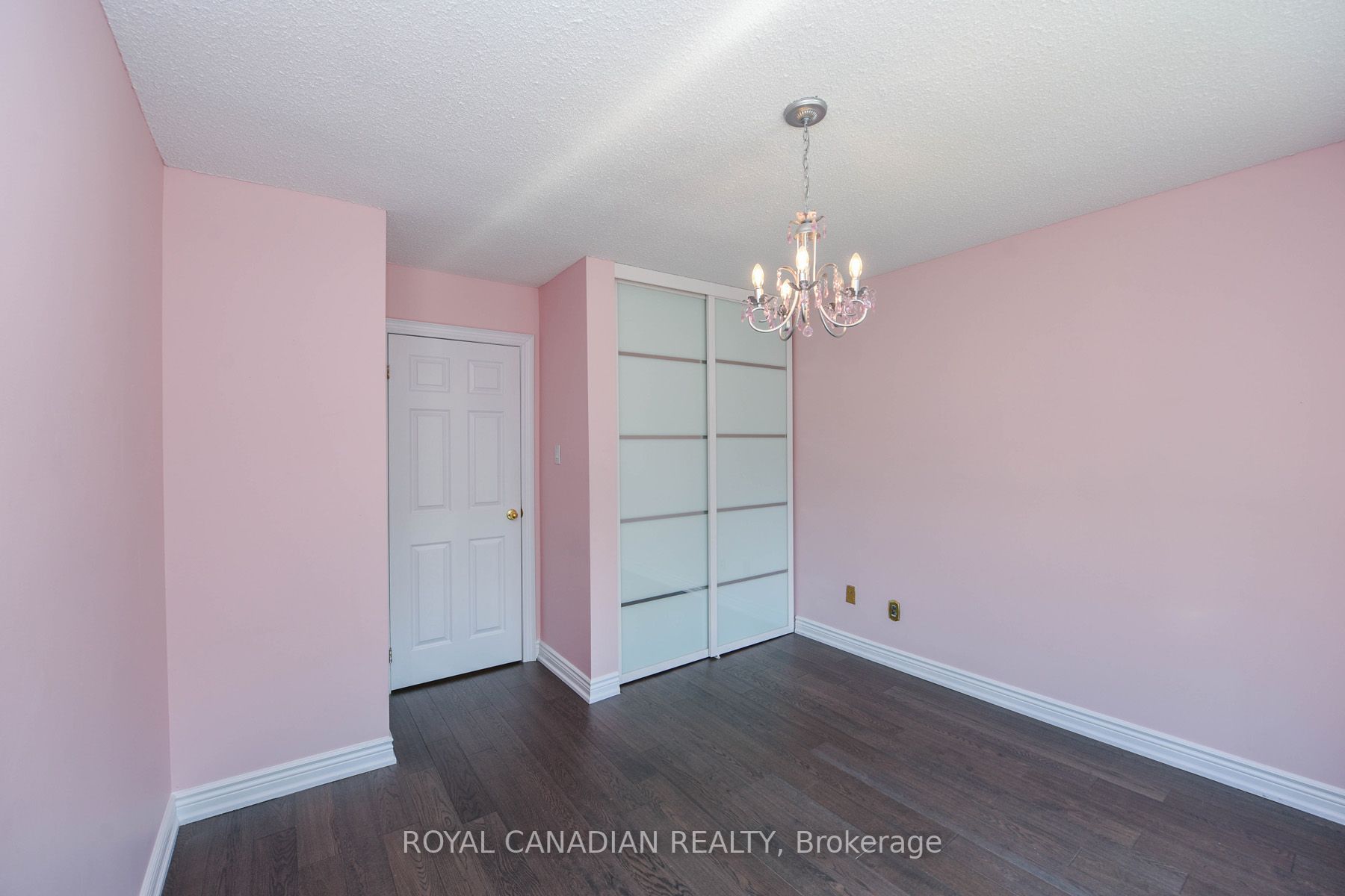 Listing W6052720 - Large Photo # 28